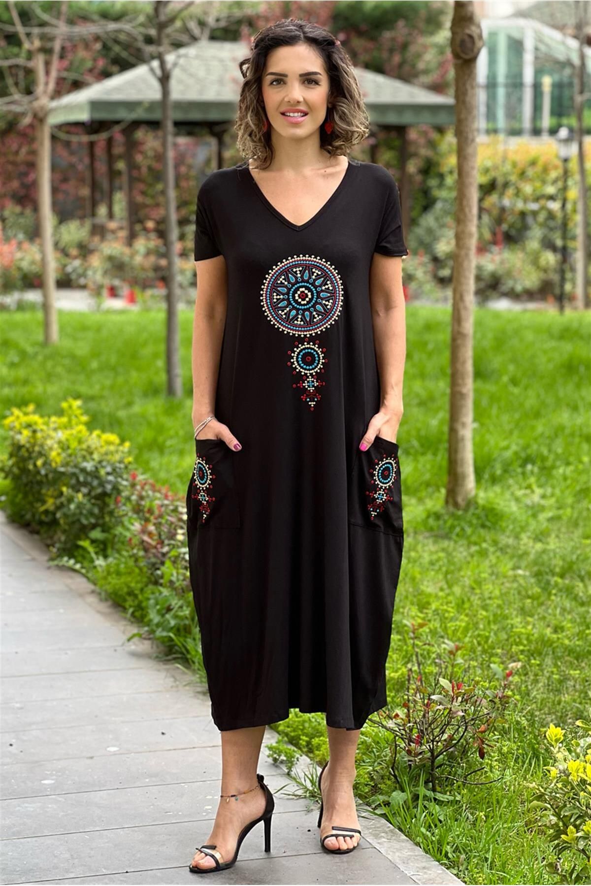 Nevin Kaya Moda Siyah Yaşam Çiçeği Nakışlı Elbise
