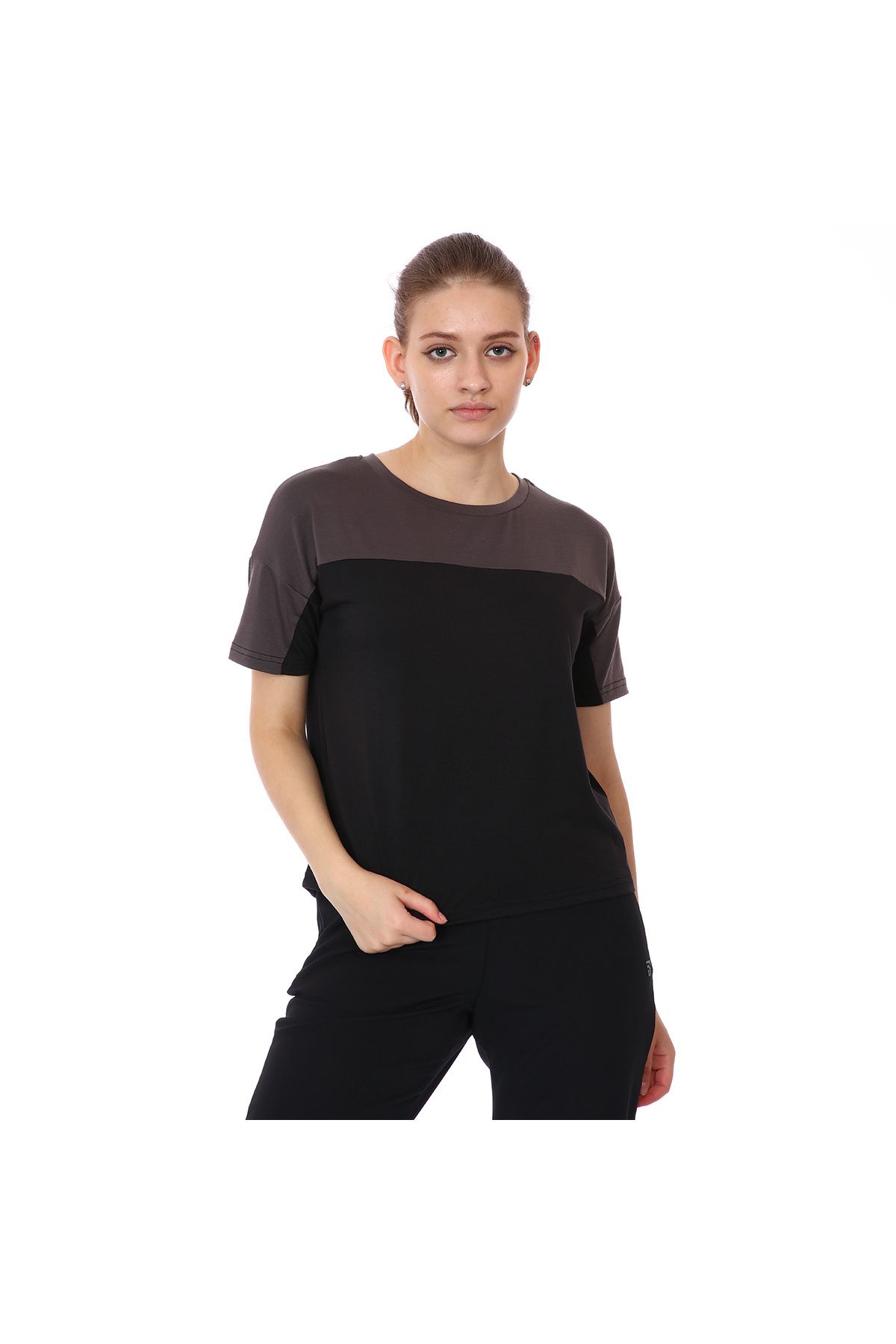 Sportive Renk Bloklu Kadın Siyah Günlük Stil Tişört 21kktl18d01-syh