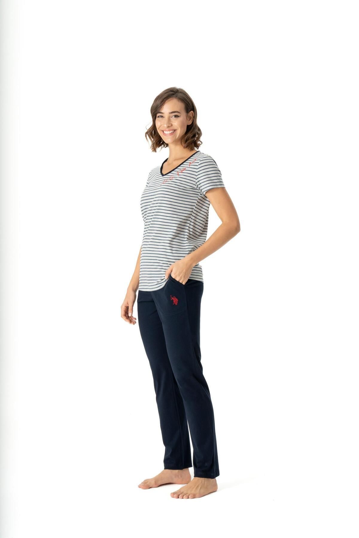 U.S. Polo Assn. U.S. Polo Assn. Kadın Pamuklu Lacivert Çizgili V Yaka Tişört-Pijama Altı Pijama Takımı