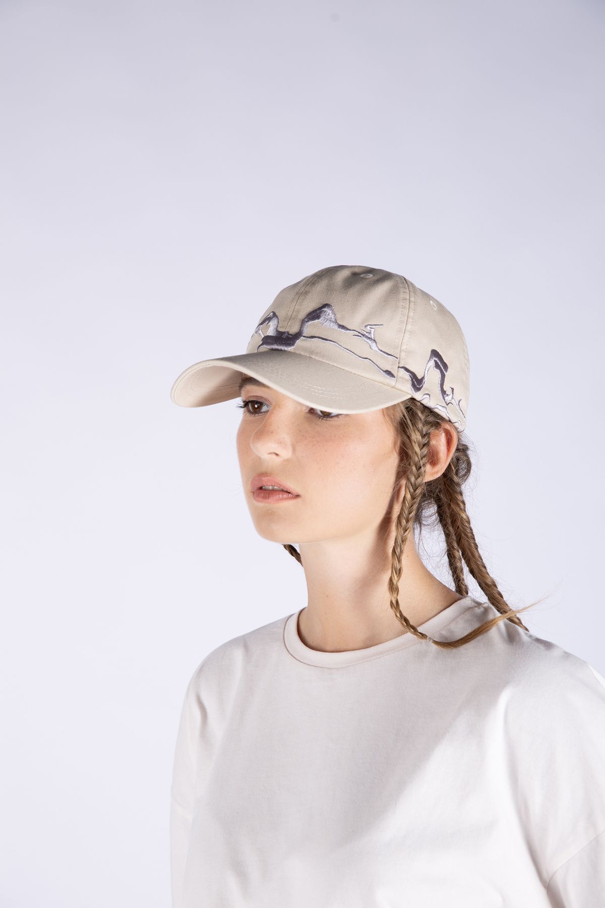 Nordbron Unisex Taş Rengi %100 Pamuklu Nakış Detaylı Kep Şapka Ayarlanabilir Tokalı Terletmez Desmond