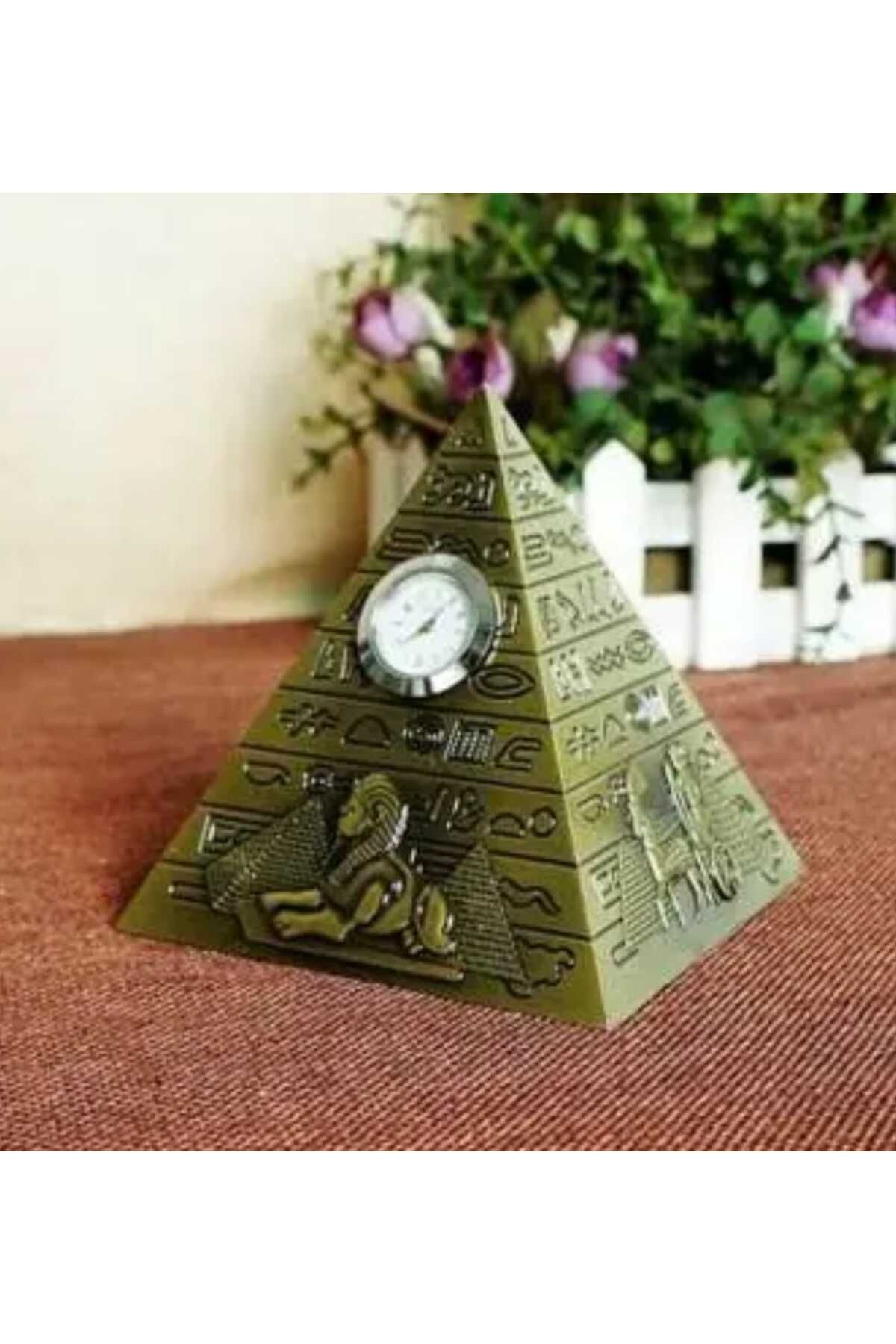 Mnk Piramit masa saati boyut 10x12