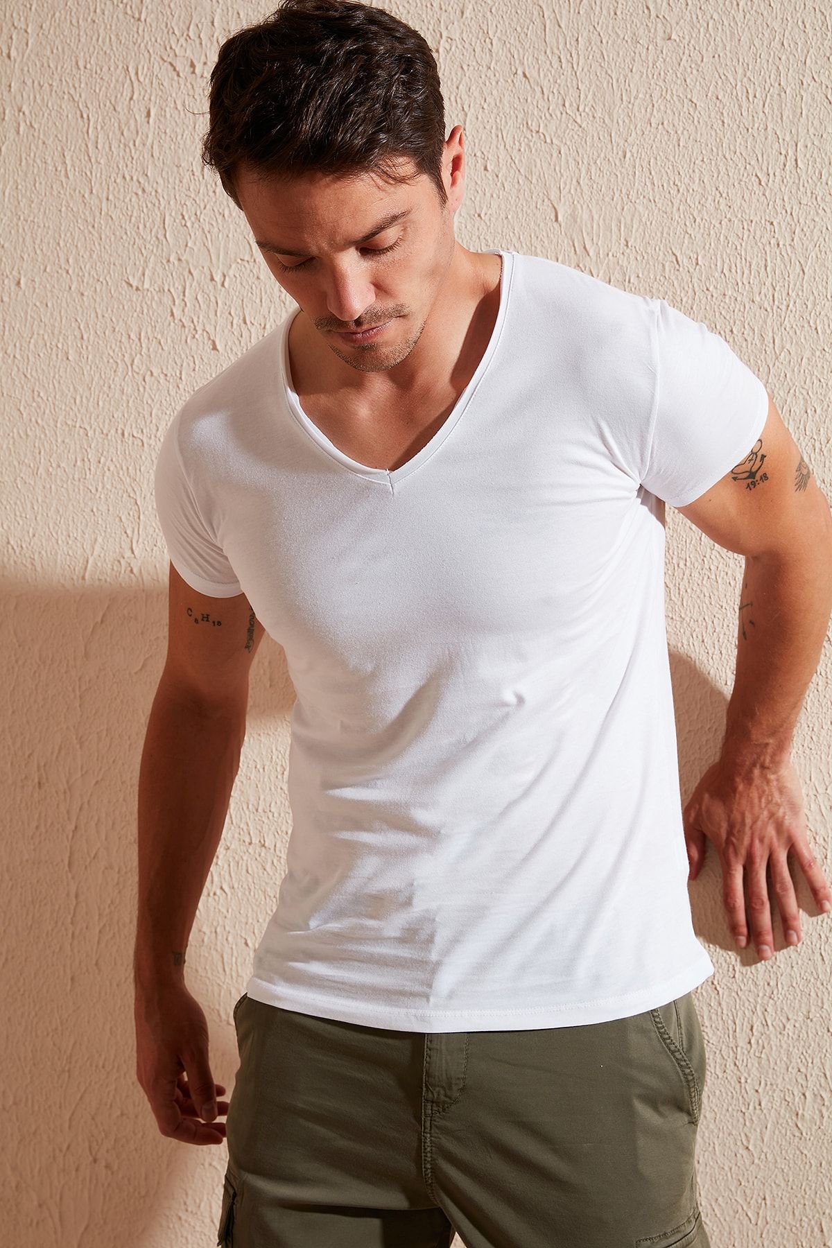 Buratti Erkek Beyaz V Yaka Pamuklu Basic T Shirt 54159