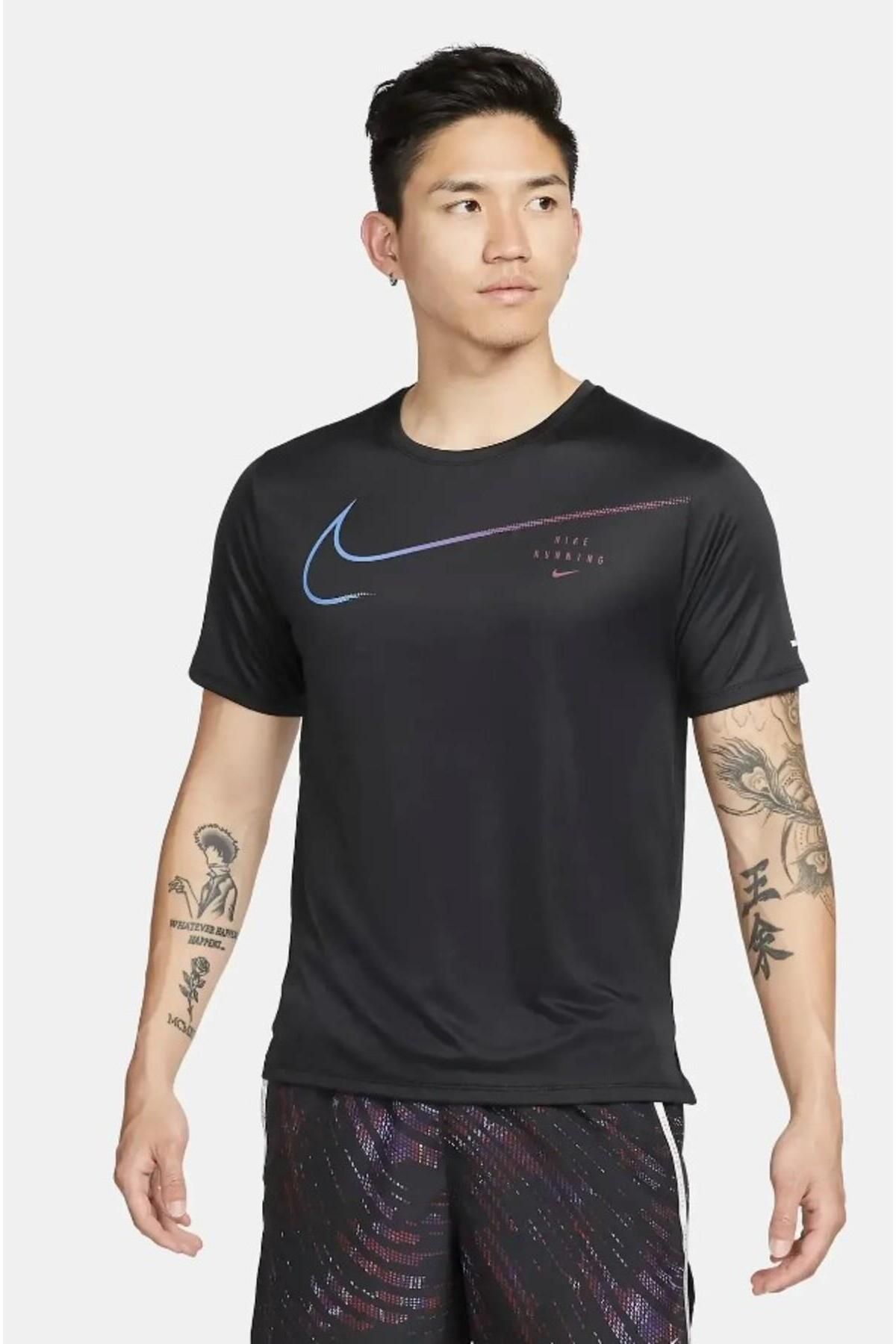 Nike Stone Run Division Miller Gx Erkek Siyah T-Shirt