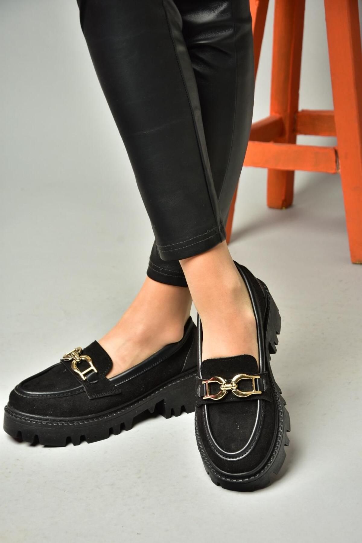 Fox Shoes S250252002 Siyah Süet Kalın Tabanlı Kadın Ayakkabı