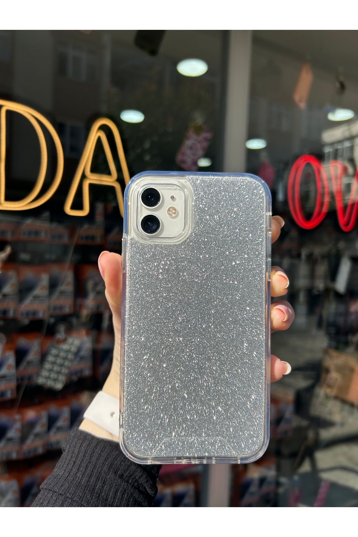 OVADA Iphone 11 Uyumlu Metal Tuş Detaylı Darbe Emici Simli/simsiz Kullanıma Uygun Kılıf