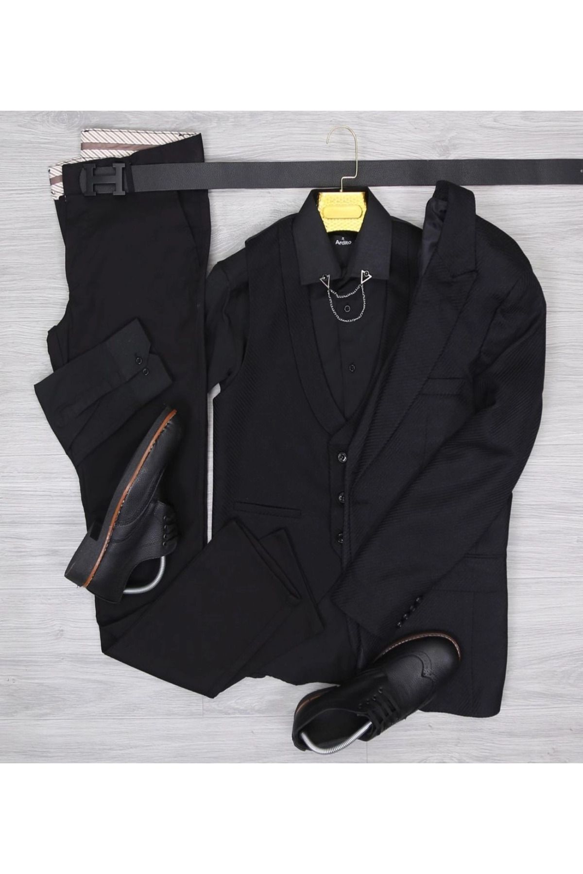 Afrodit Siyah Takım Elbise Özel Kombin