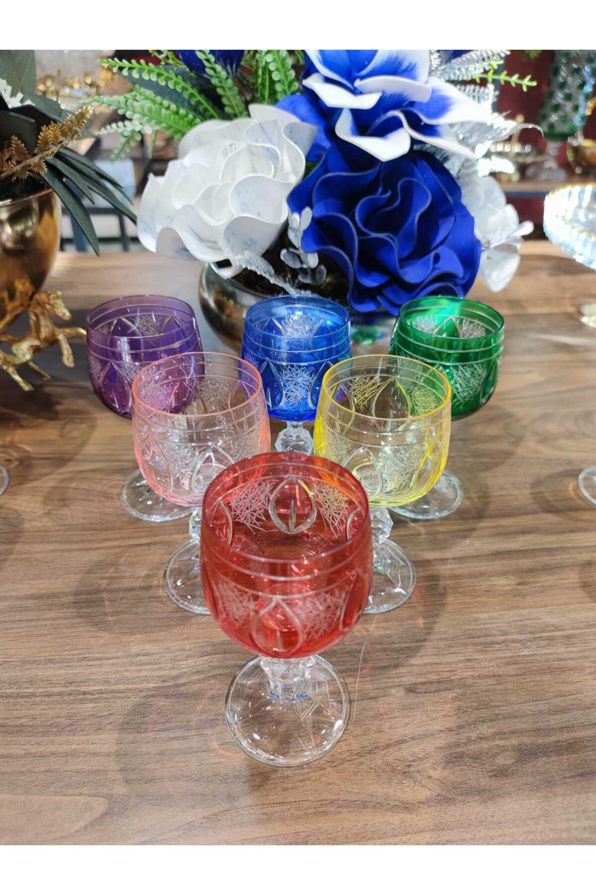 BOHEMİA CRYSTAL PANDORANINKUTUSU BOHEMİA CRİSTAL YAPRAK DESEN RENKLİ KAHVE YANI SU BARDAĞI 150 CC