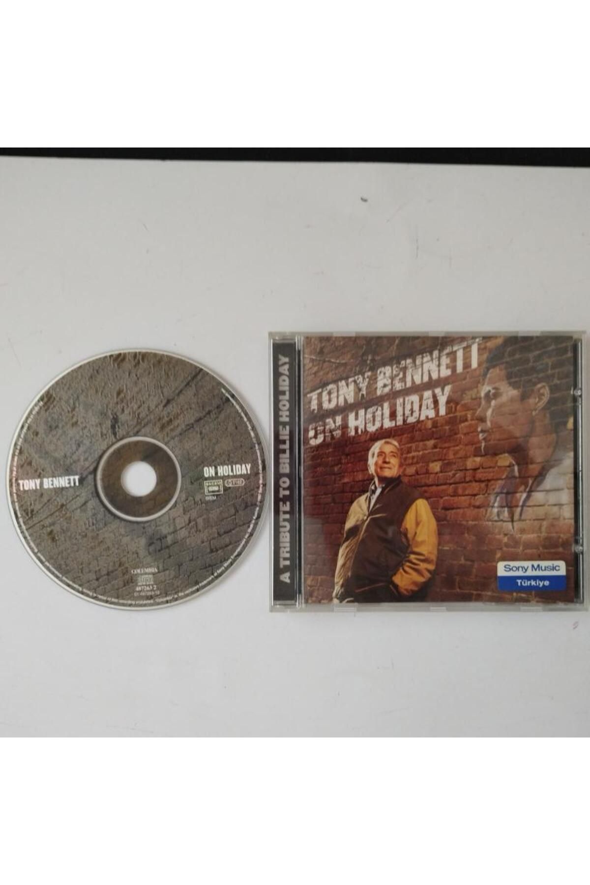 CD Tony Bennett On Holiday (A Tribute To Billie Holiday) - 1997 Avrupa  Basım -  2. El  CD Albüm