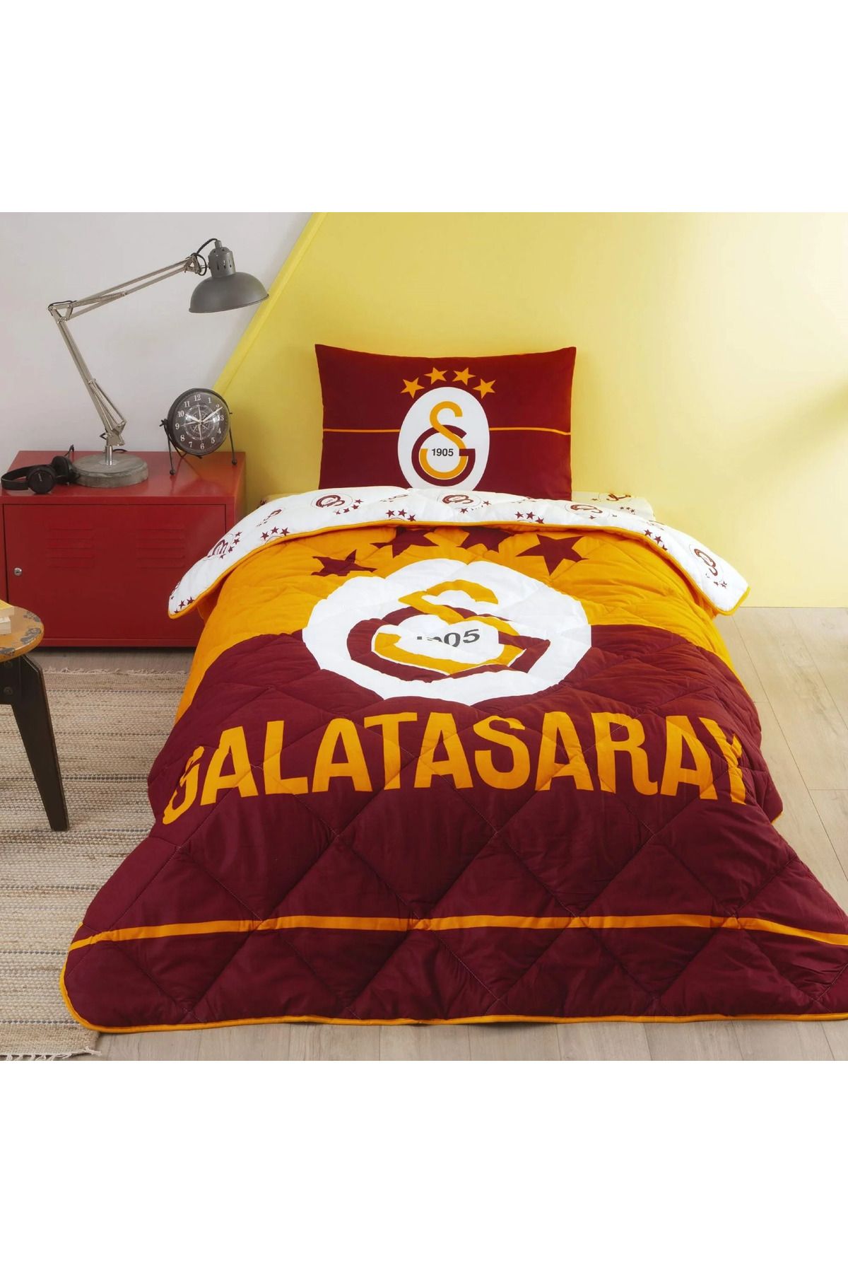 Taç Galatasaray Logo Lisanslı Tek Kişilik Yastık Hediyeli Yorgan Set