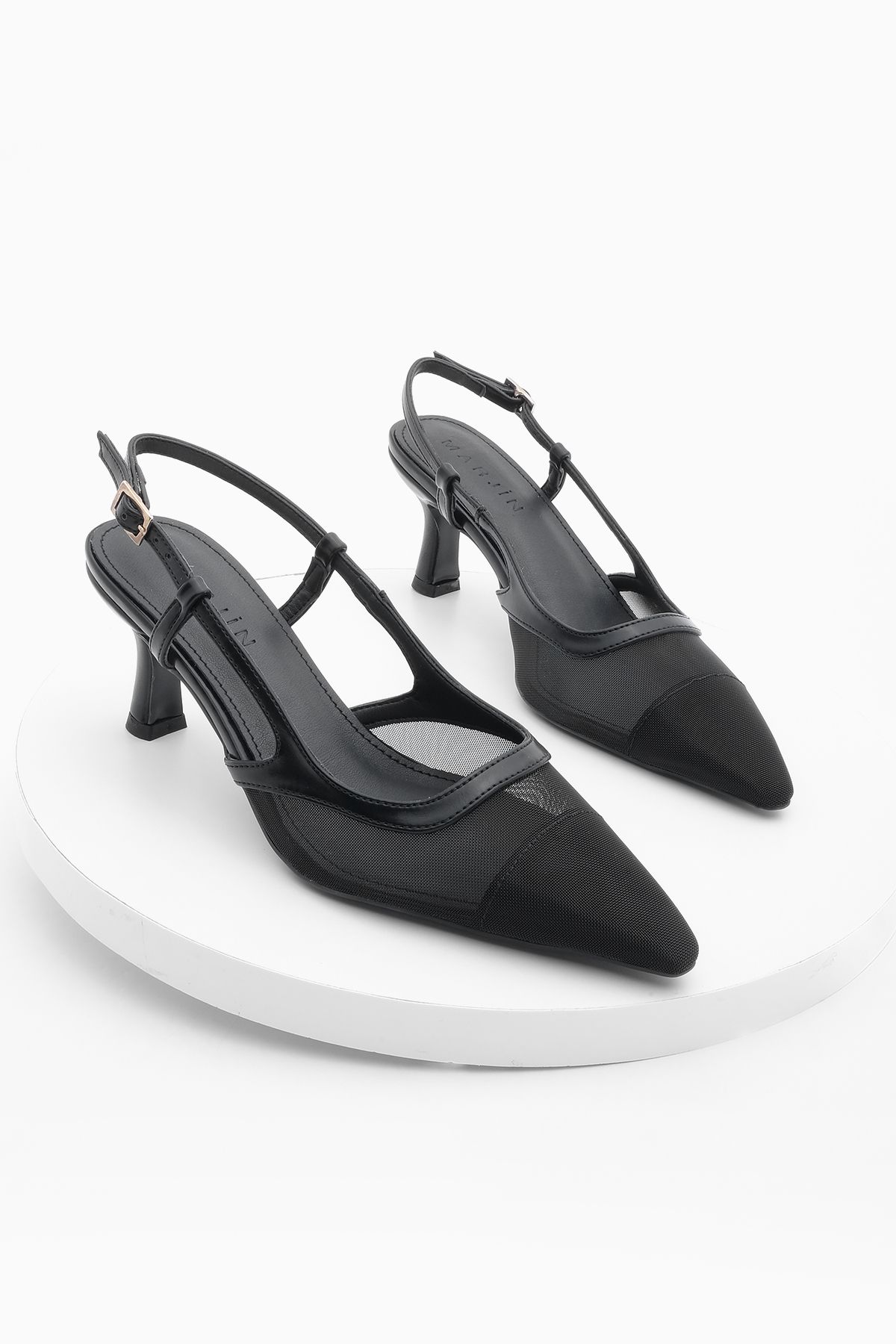 Marjin Kadın Sivri Burun Arkası Açık Fileli Klasik Topuklu Ayakkabı Bevon Siyah