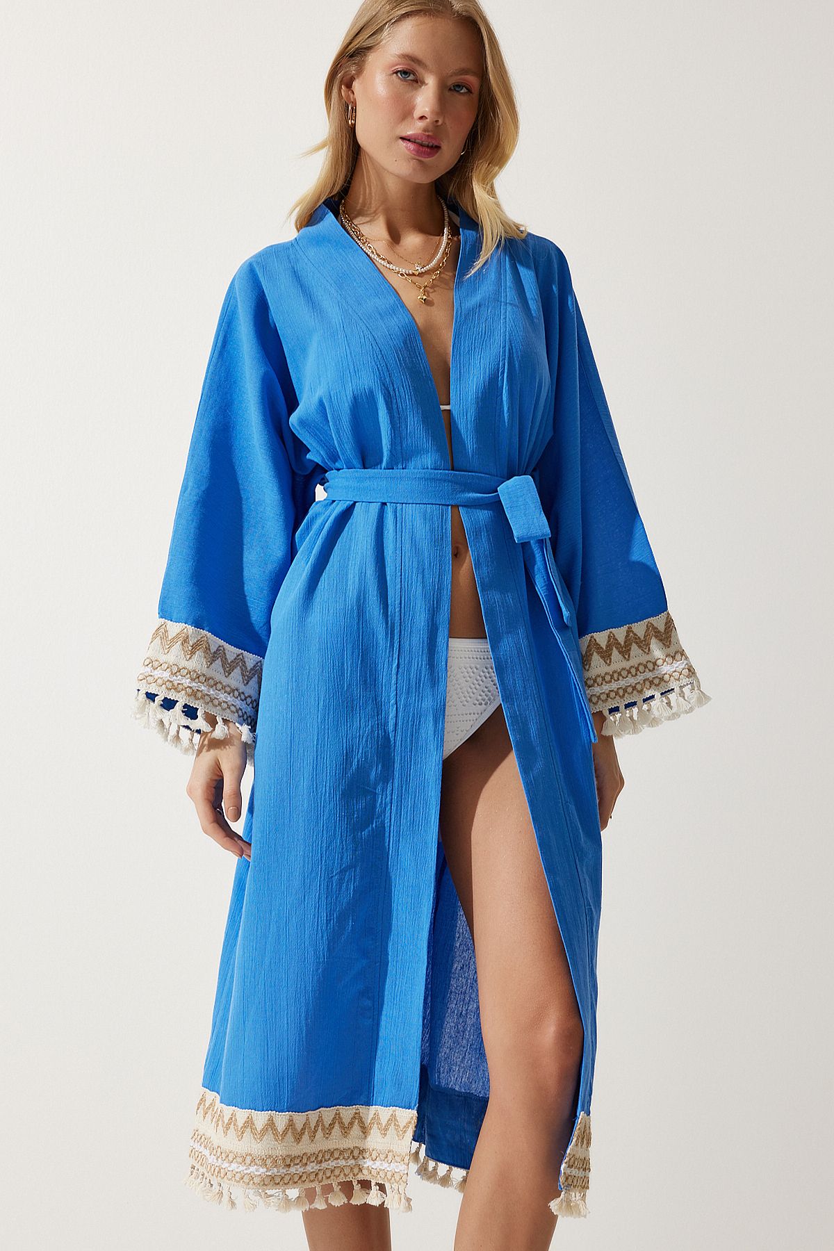 Happiness İstanbul Kadın Mavi Püskül Güpür Detaylı Uzun Keten Kimono OH00042