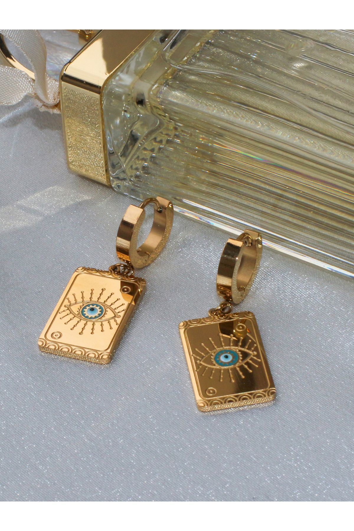 peony jewelry Altın Rengi Paslanmaz Çelik Dikdörtgen Plaka Mavi Nazar Boncuklu Göz Tasarımlı Sallanır Küpe