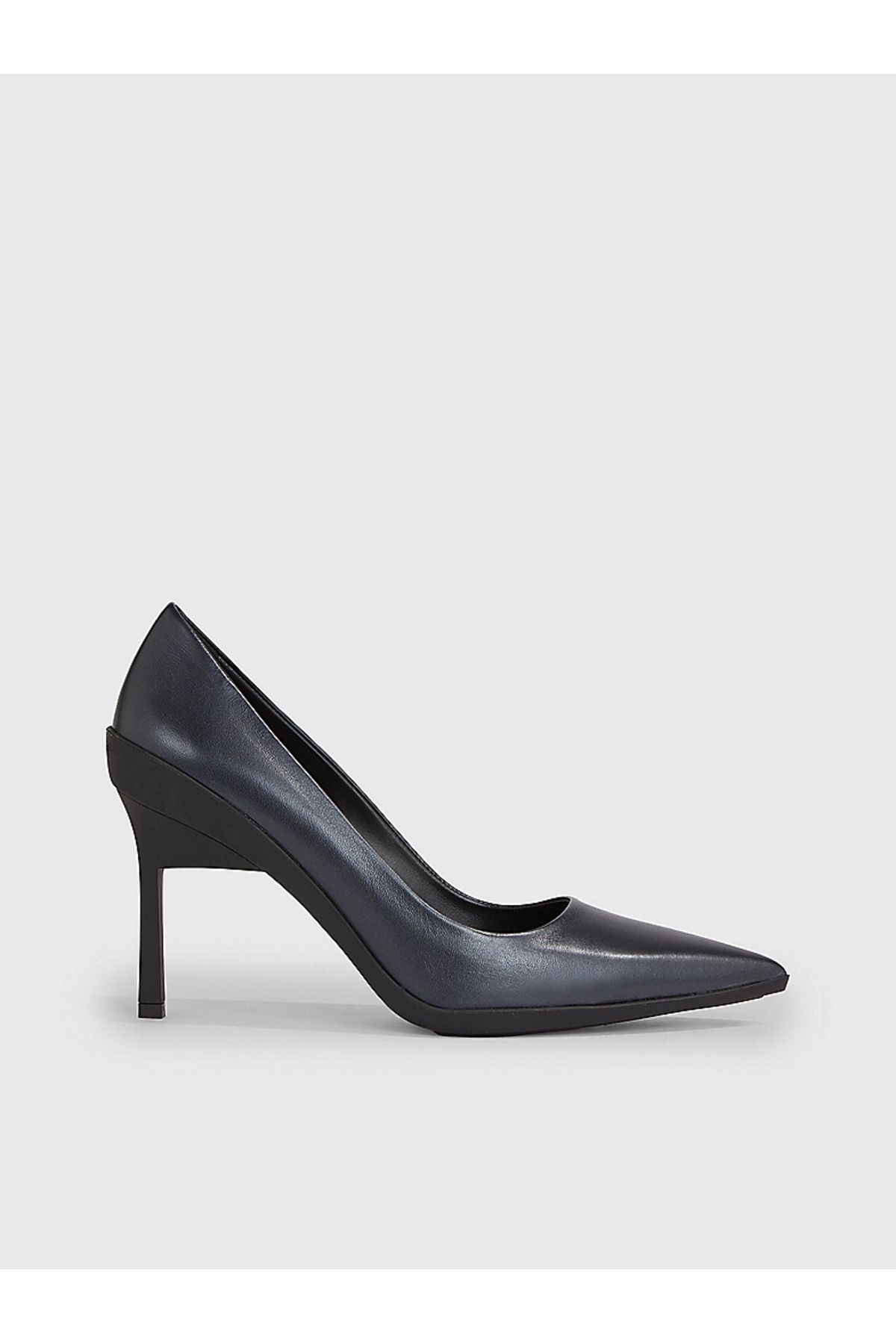 Calvin Klein Kadın Hakiki Deri Sivri Burun Yüksek Topuklu Siyah Klasik Topuklu Ayakkabı HW0HW01734-BEH