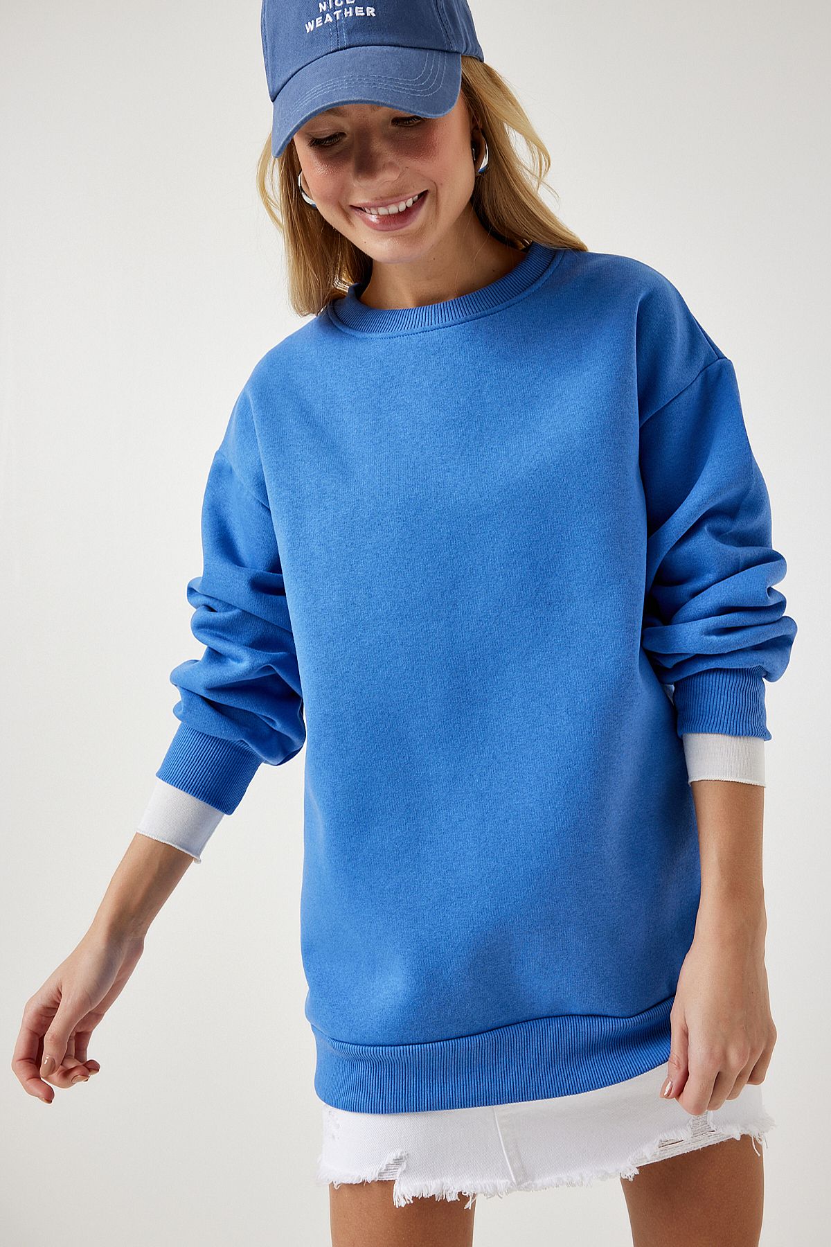 Happiness İstanbul Kadın Gök Mavi Şardonlu Basic Sweatshirt OW00001