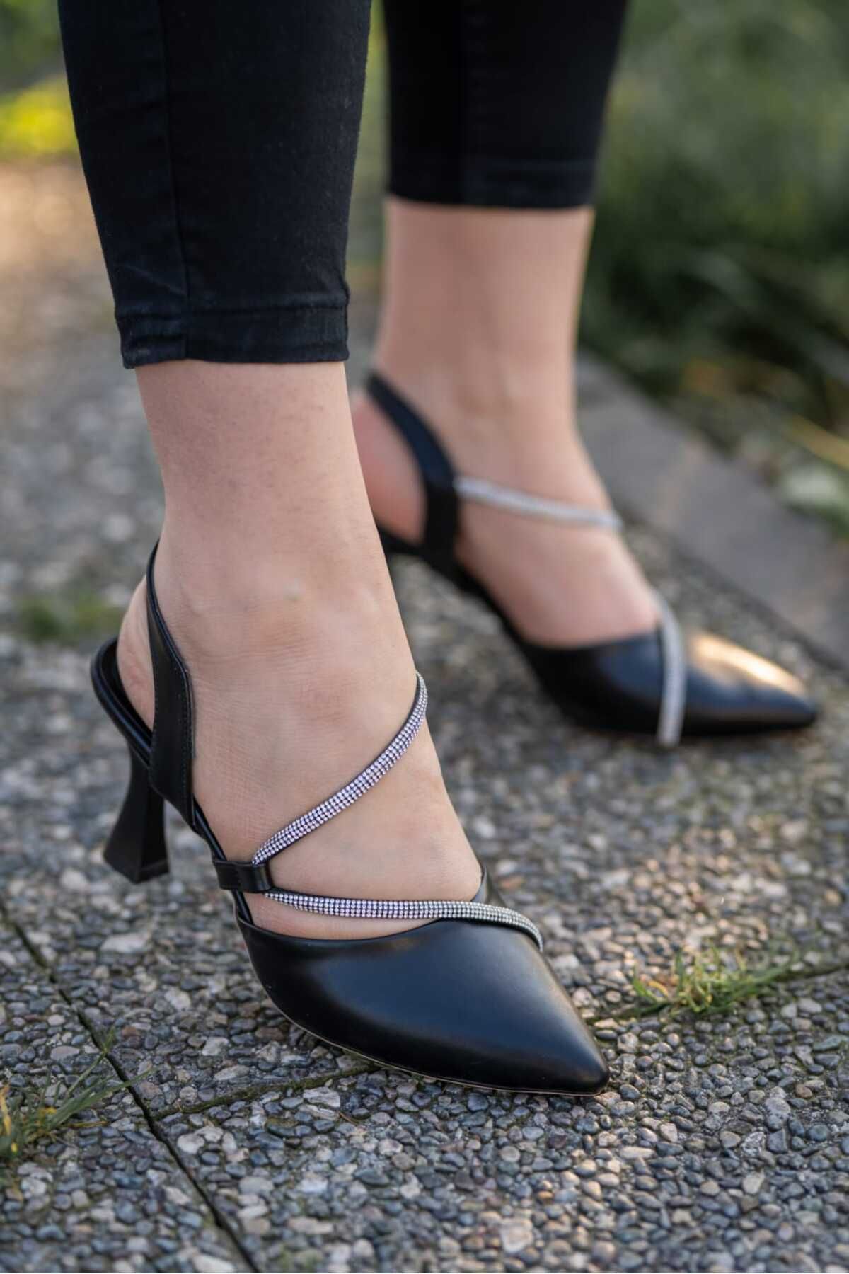 Weynes Kadın Siyah Kalem Topuklu 7 Cm Taşlı Günlük Topuklu Ayakkabı  Wsb0706