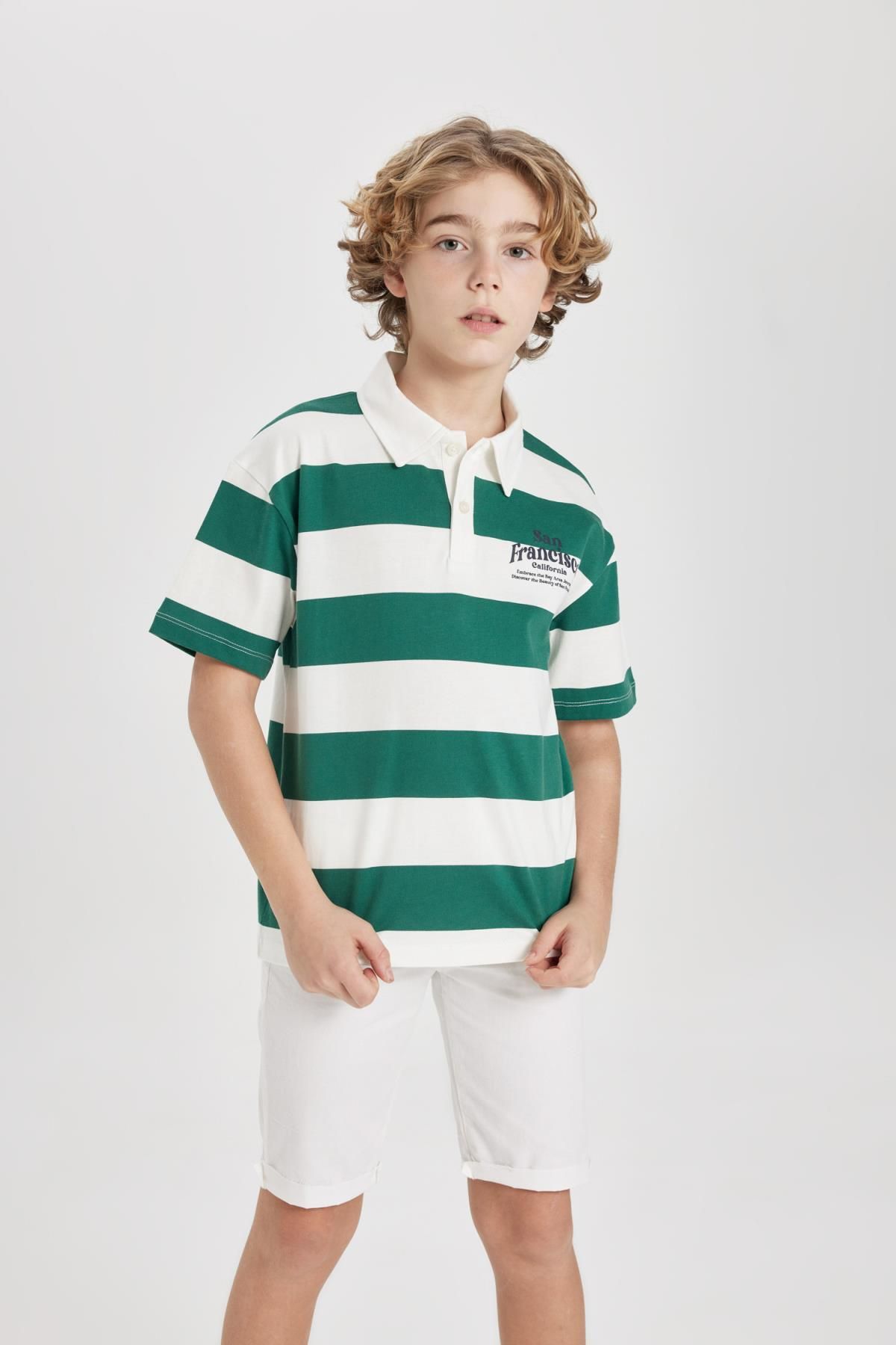 Defacto Erkek Çocuk Oversize Fit Çizgili Baskılı Kısa Kollu Polo Tişört B9514A824SM