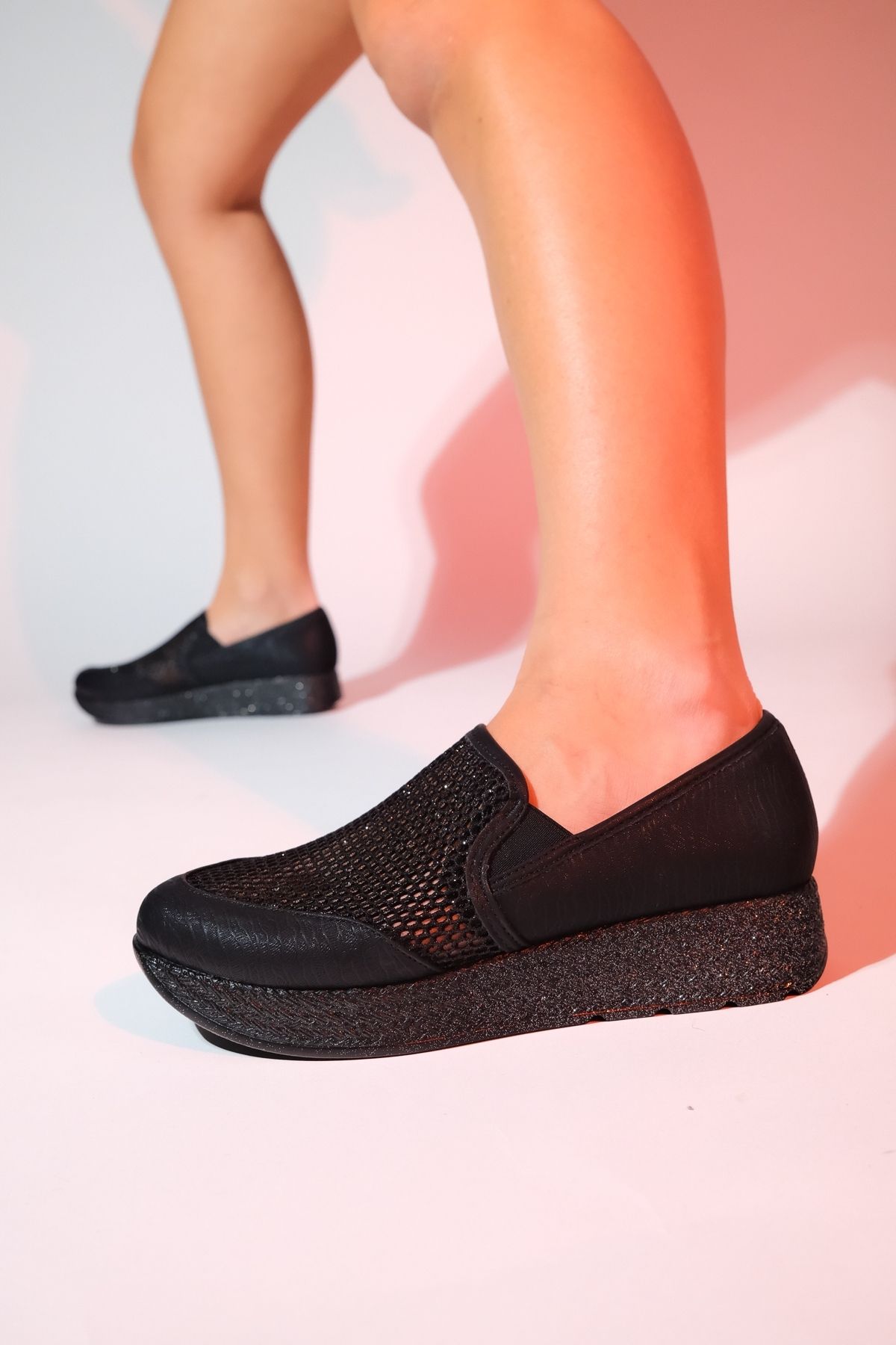 luvishoes PURCAN Siyah Simli Fileli Kalın Tabanlı Kadın Günlük Ayakkabı