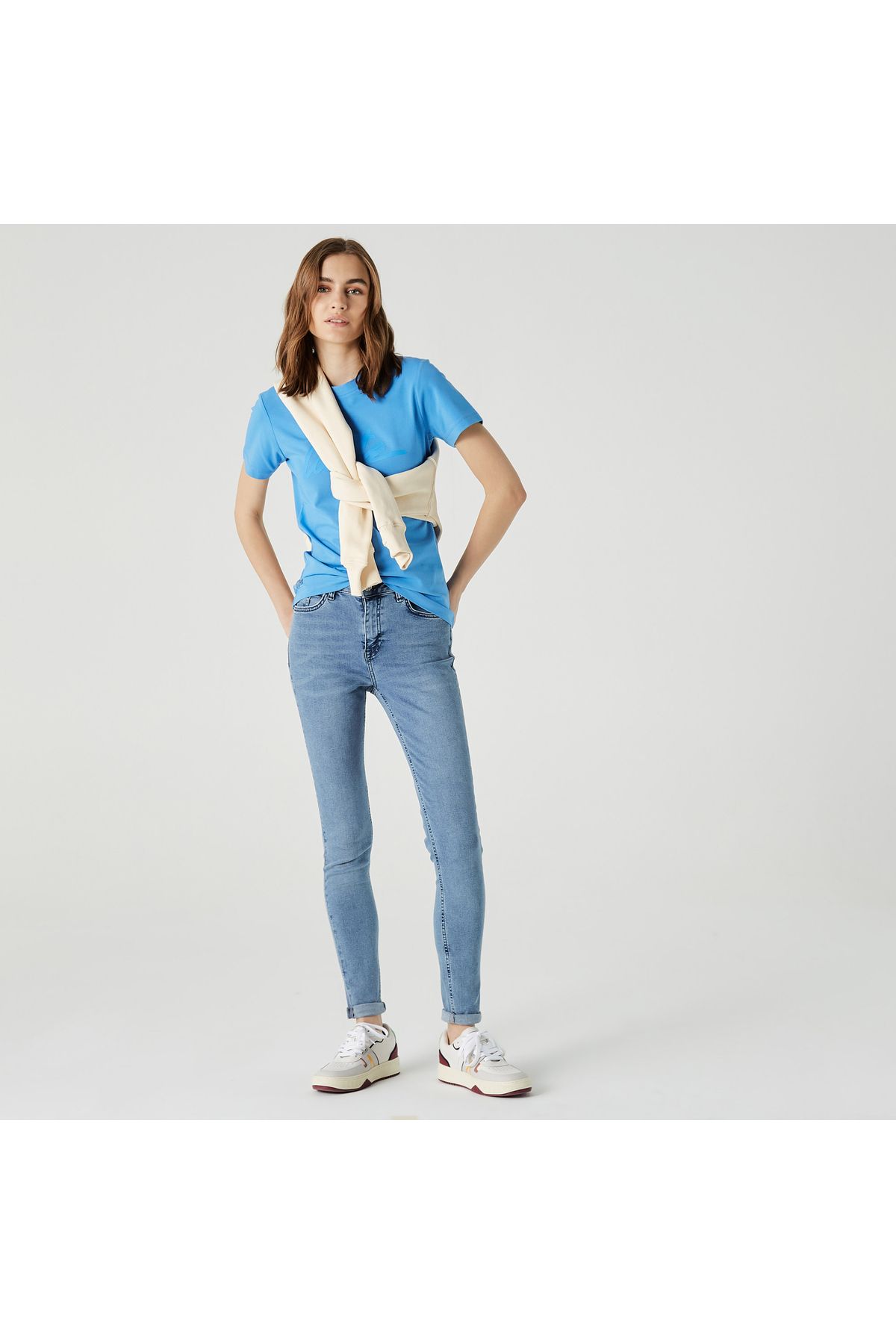 Lacoste Kadın Slim Fit Bisiklet Yaka Baskılı Mavi T-shirt
