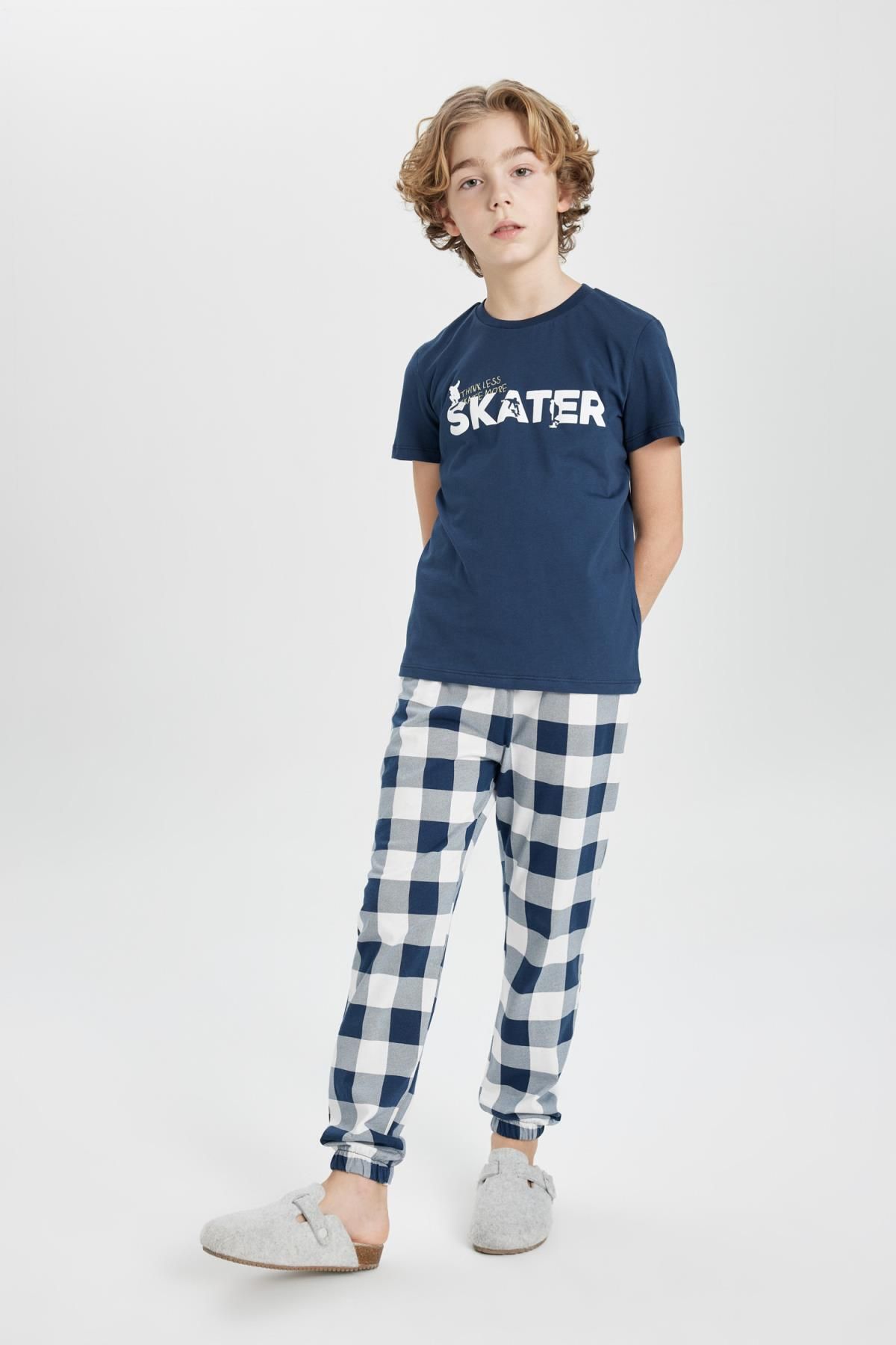 Defacto Erkek Çocuk Baskılı Kısa Kollu Pijama Takımı B5539A824SP