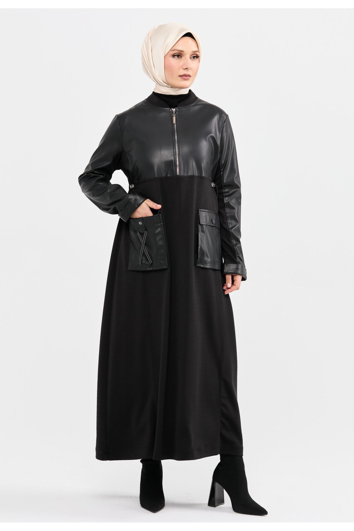 Setrms Siyah Deri Mixli Fermuar Detaylı Belden Ayarlanabilir Cepli Örme Elbise 2315013