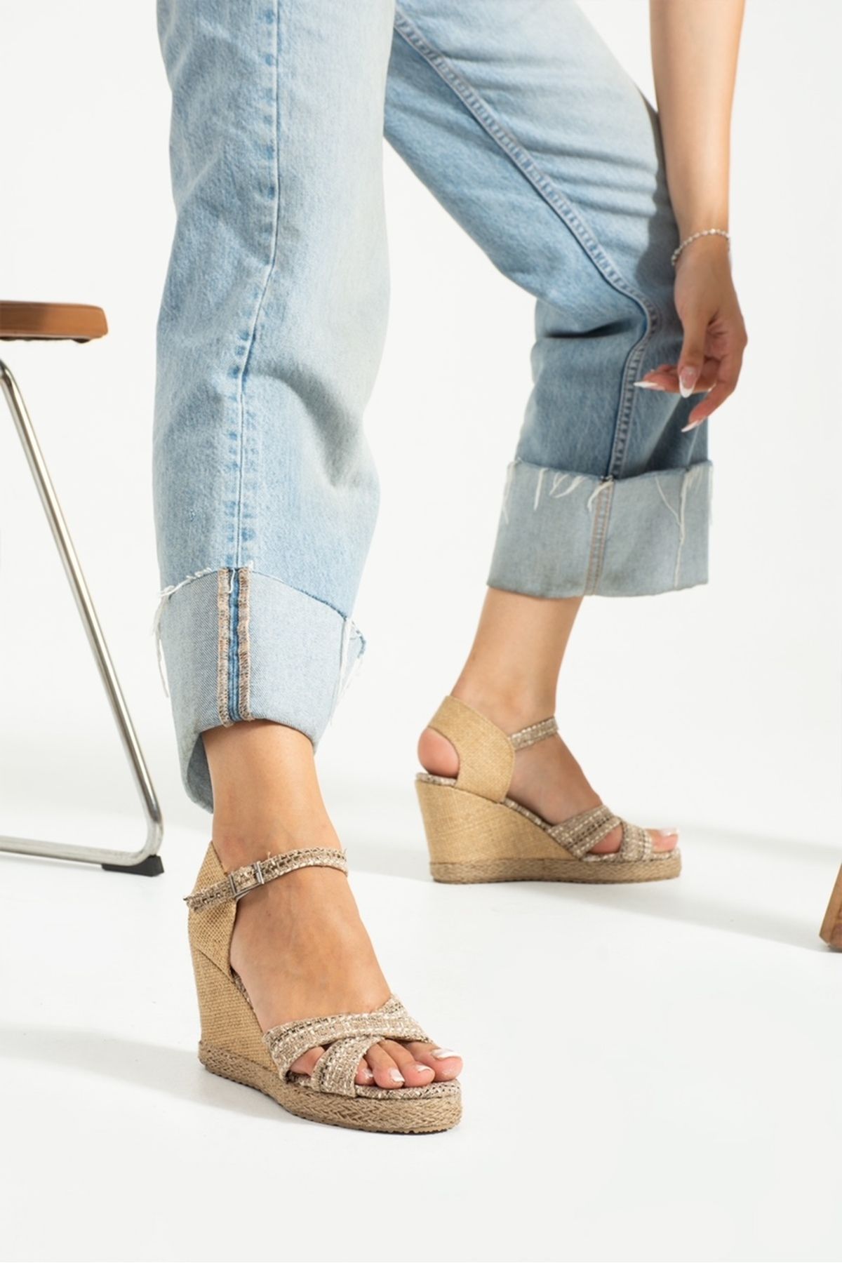 Yula Fashion Shoes Dolgu Topuklu Kadın Hasır Sandalet