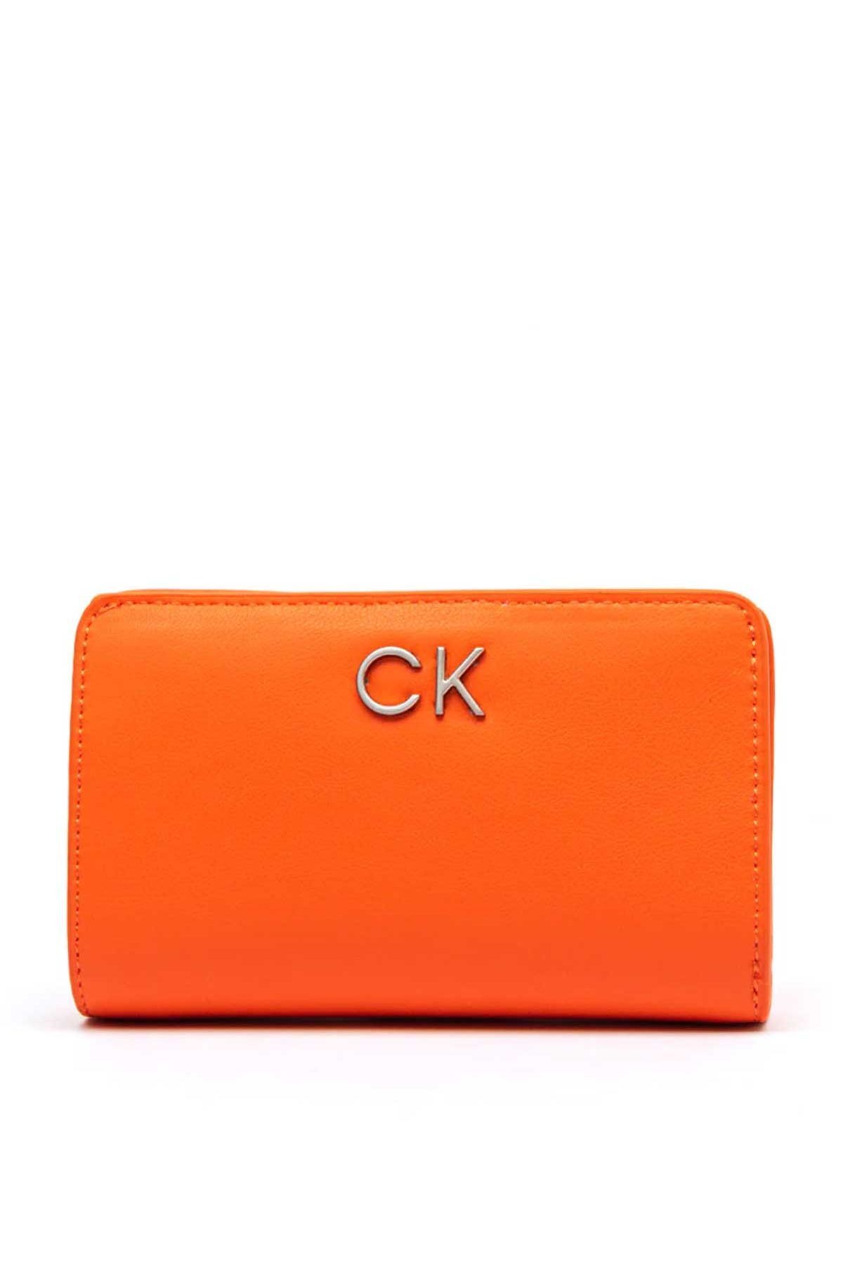 Calvin Klein Kadın Calvin Klein Re-Lock Bifold French Wallet Cüzdan K60K608992