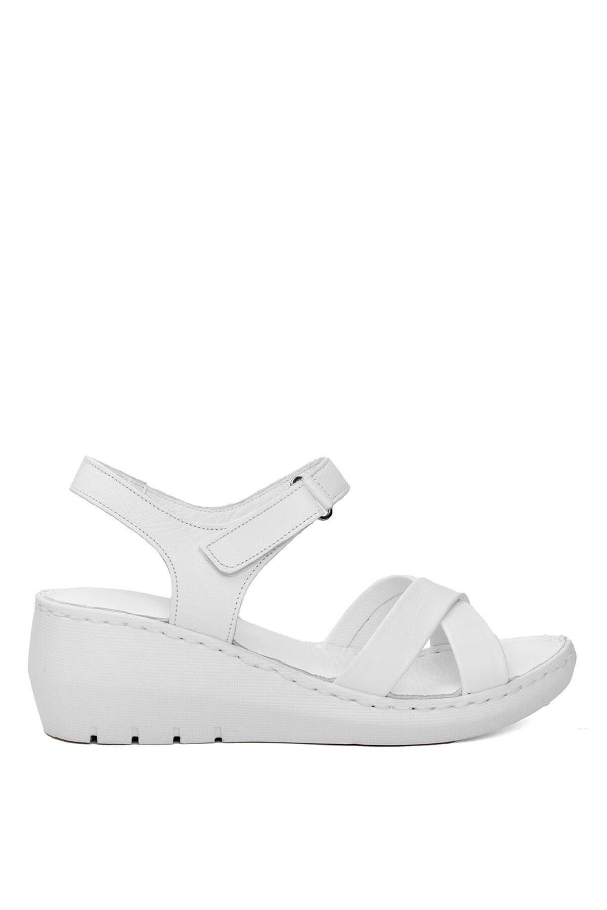 Mammamia D24YS-1380 Kadın Dolgu Topuk Sandalet Beyaz