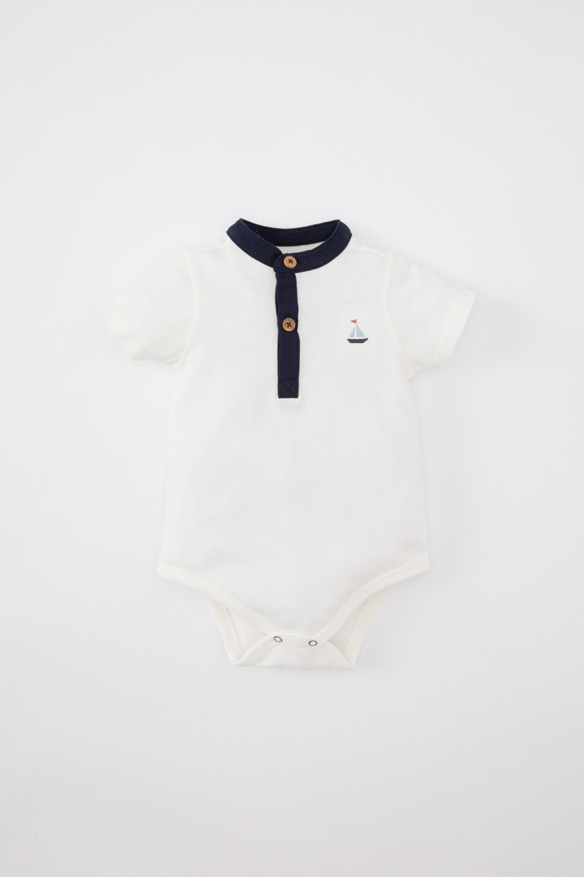Defacto Erkek Bebek Yeni Doğan Düğmeli Yaka Pike Kısa Kollu Çıtçıtlı Body B9508A524SM