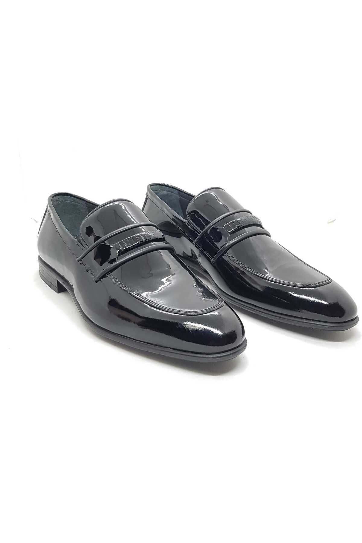 Neco bağcıksız rugan ayakkabı siyah renk hakiki deri
