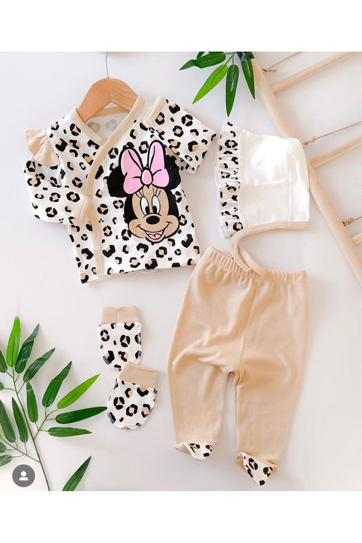 VERONA TARZ Kız Bebek 4lü Hastane Çıkış Seti Mickey Daisy Baskılı Yenidoğan kıyafeti