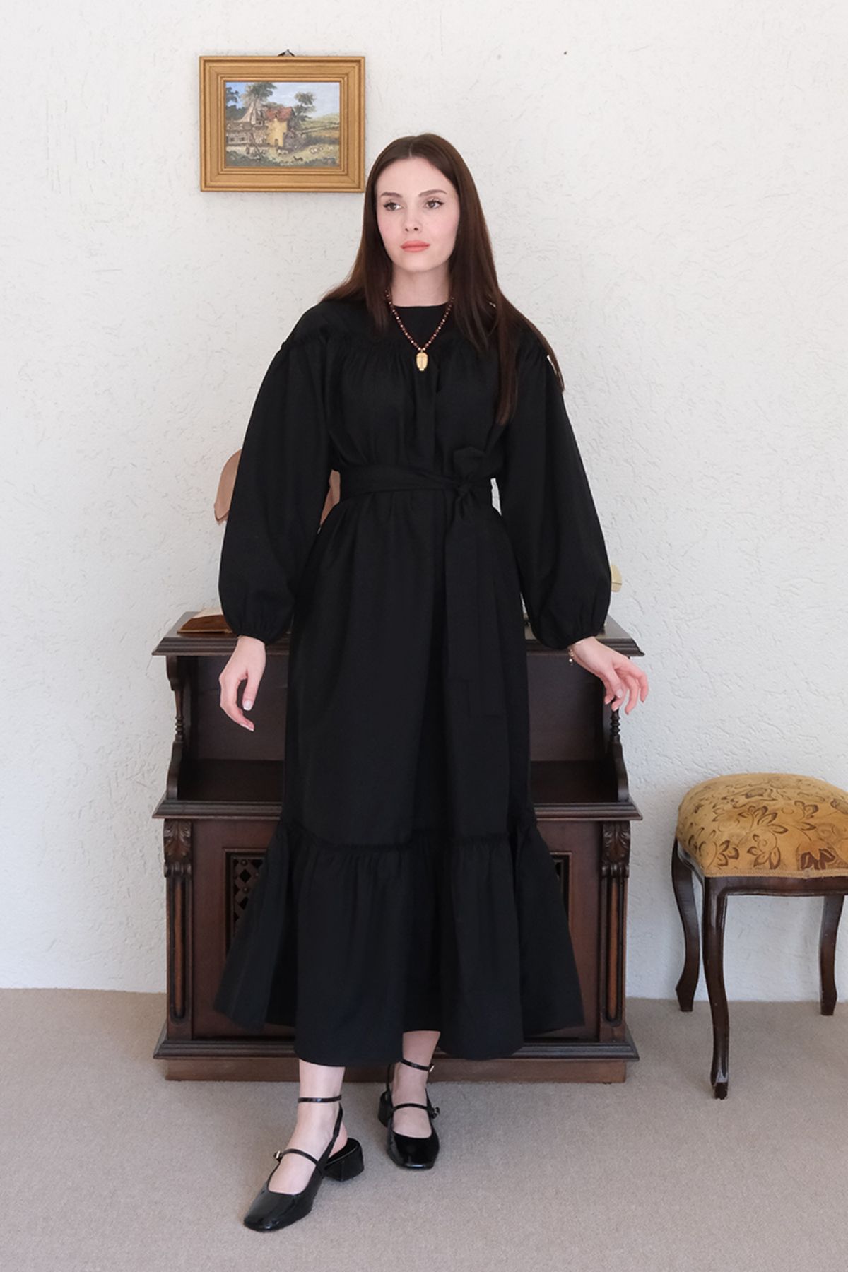 ceylan otantik Siyah Eteği Fırfırlı Elbise