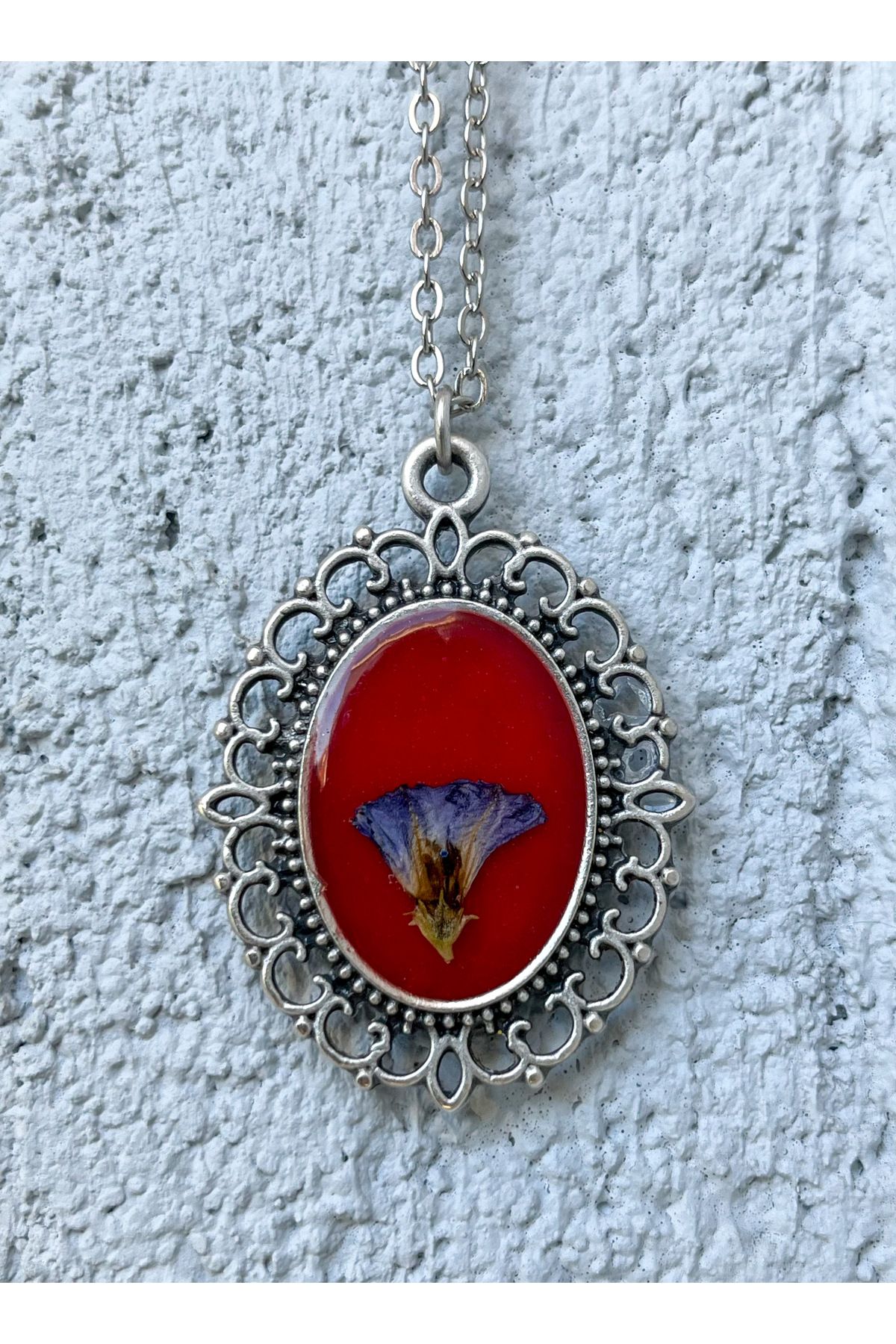 Lotus Gerçek Çiçek Kırmızı İşlemeli Gümüş Kaplama Kolye