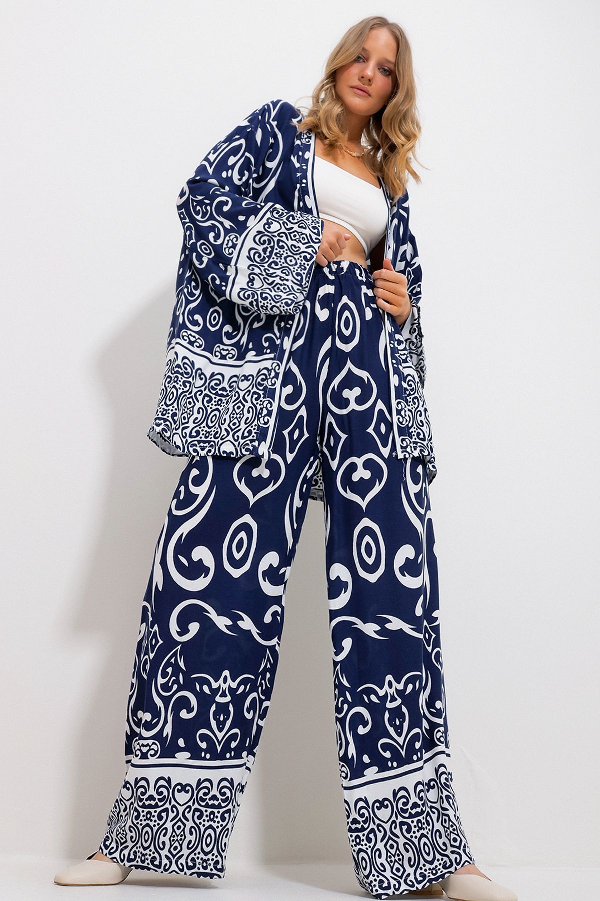 Trend Alaçatı Stili Kadın Lacivert Kimono Ceket Ve Palazzo Pantolon Takım Alc-X11751