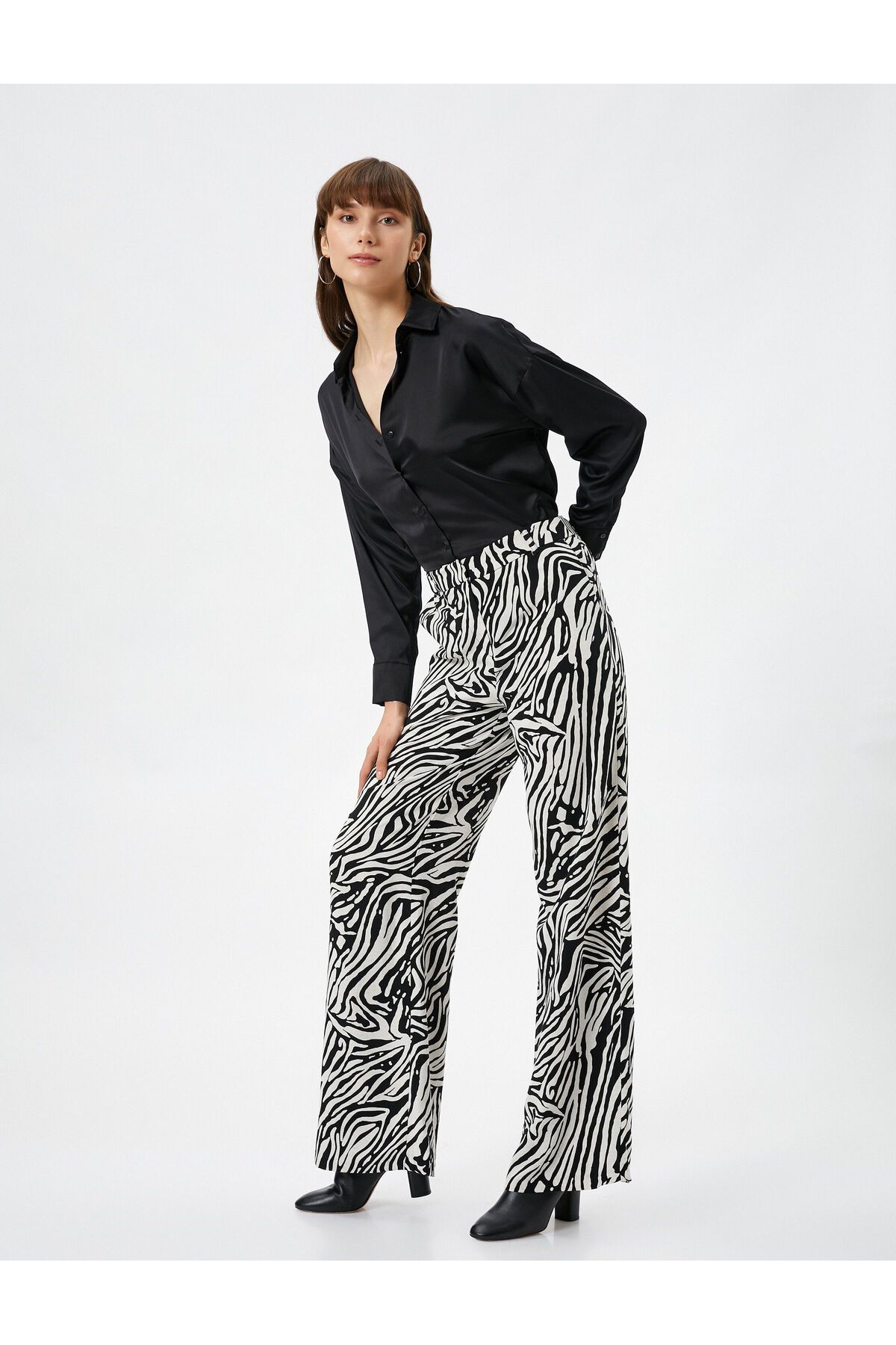 Koton Bol Paça Pantolon Zebra Desenli Yüksek Bel Fermuarlı Viskon Karışımlı