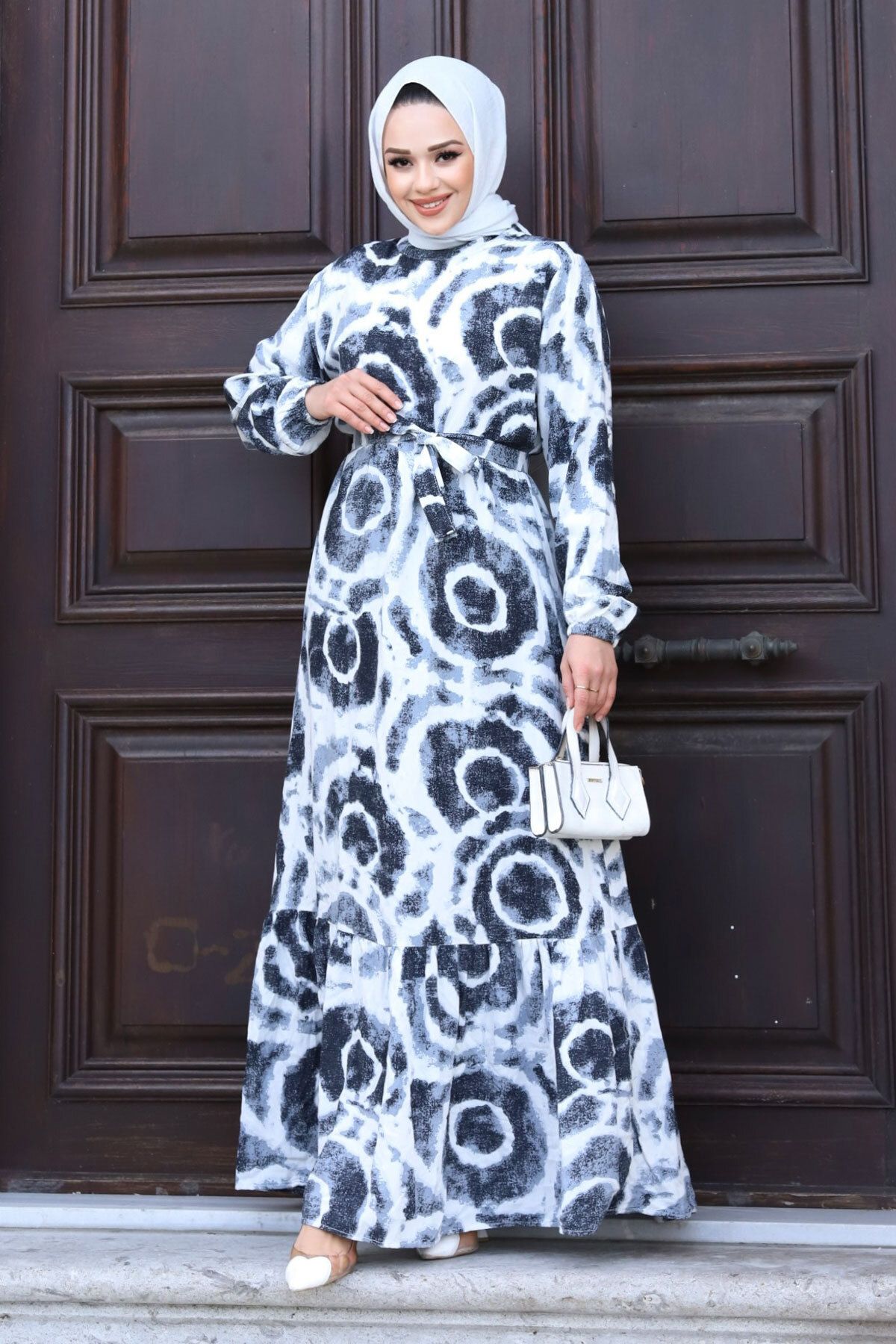 Tesettür Dünyası Batik Desenli Eteği Volanlı Elbise TSD240209 Antrasit