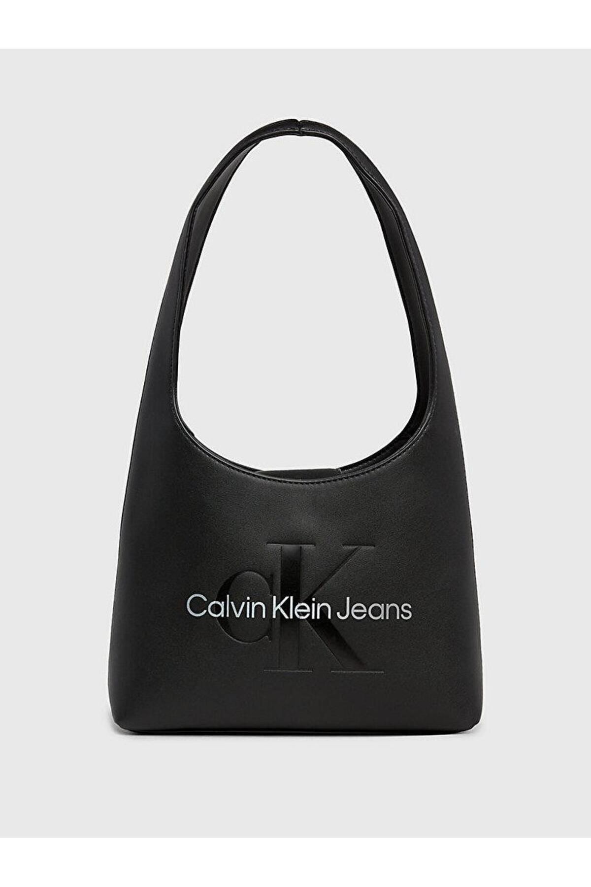 Calvin Klein Sculpted Arch Shoulderbag22 Mono