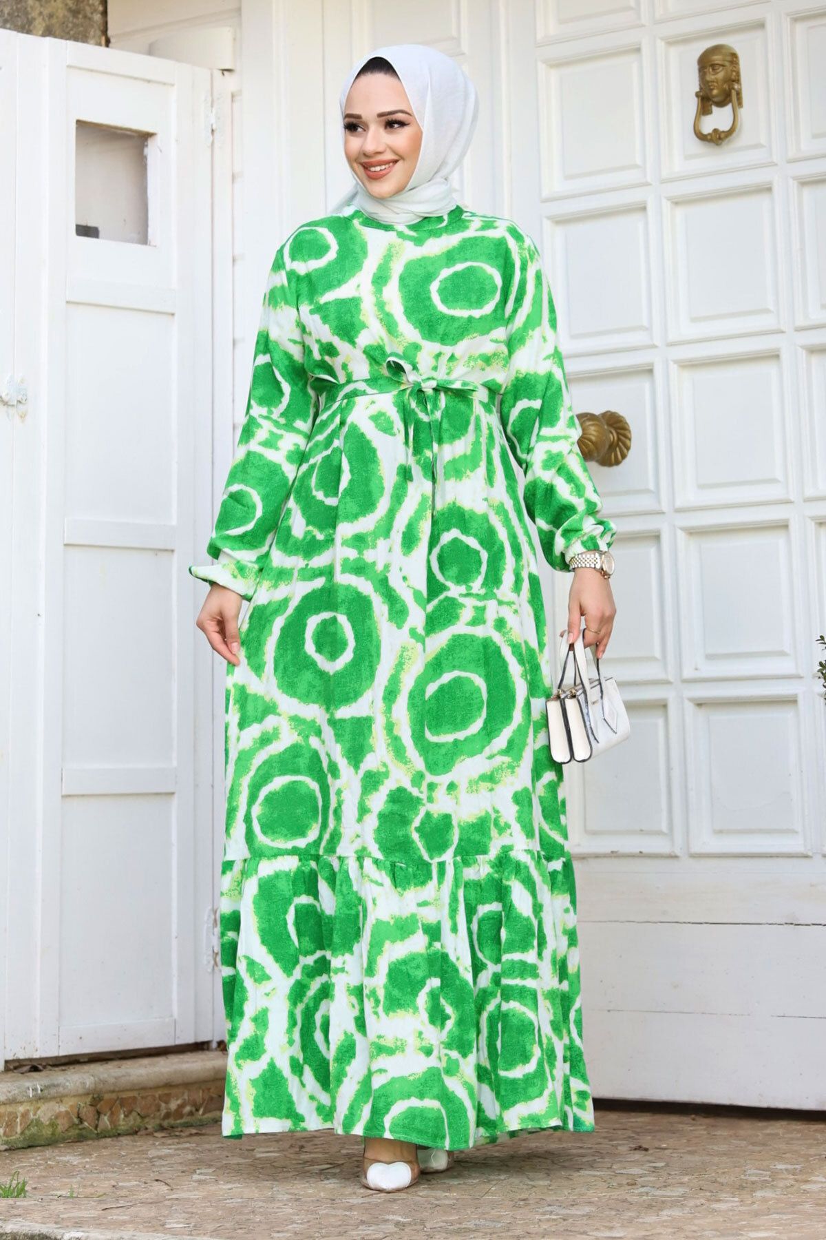 Tesettür Dünyası Batik Desenli Eteği Volanlı Elbise TSD240209 Yeşil