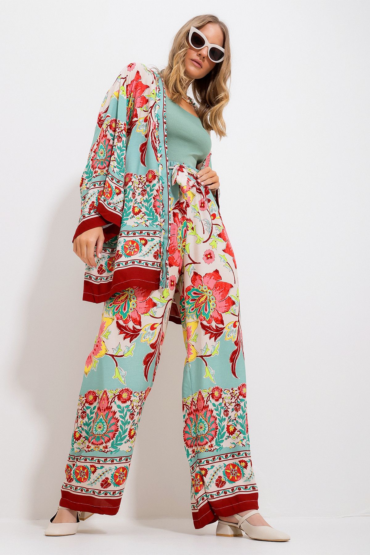 Trend Alaçatı Stili Kadın Çağla Yeşili Kimono Ceket Ve Palazzo Pantolon Takım Alc-X11751