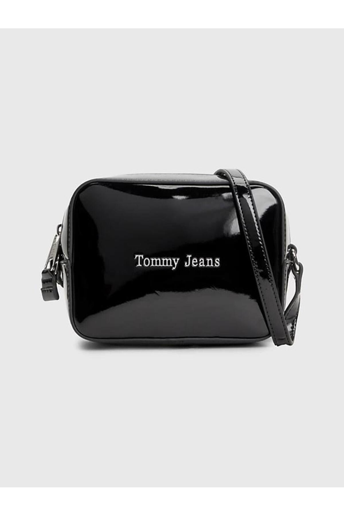 Tommy Hilfiger Tjw Must Camera Bag Patent Pu