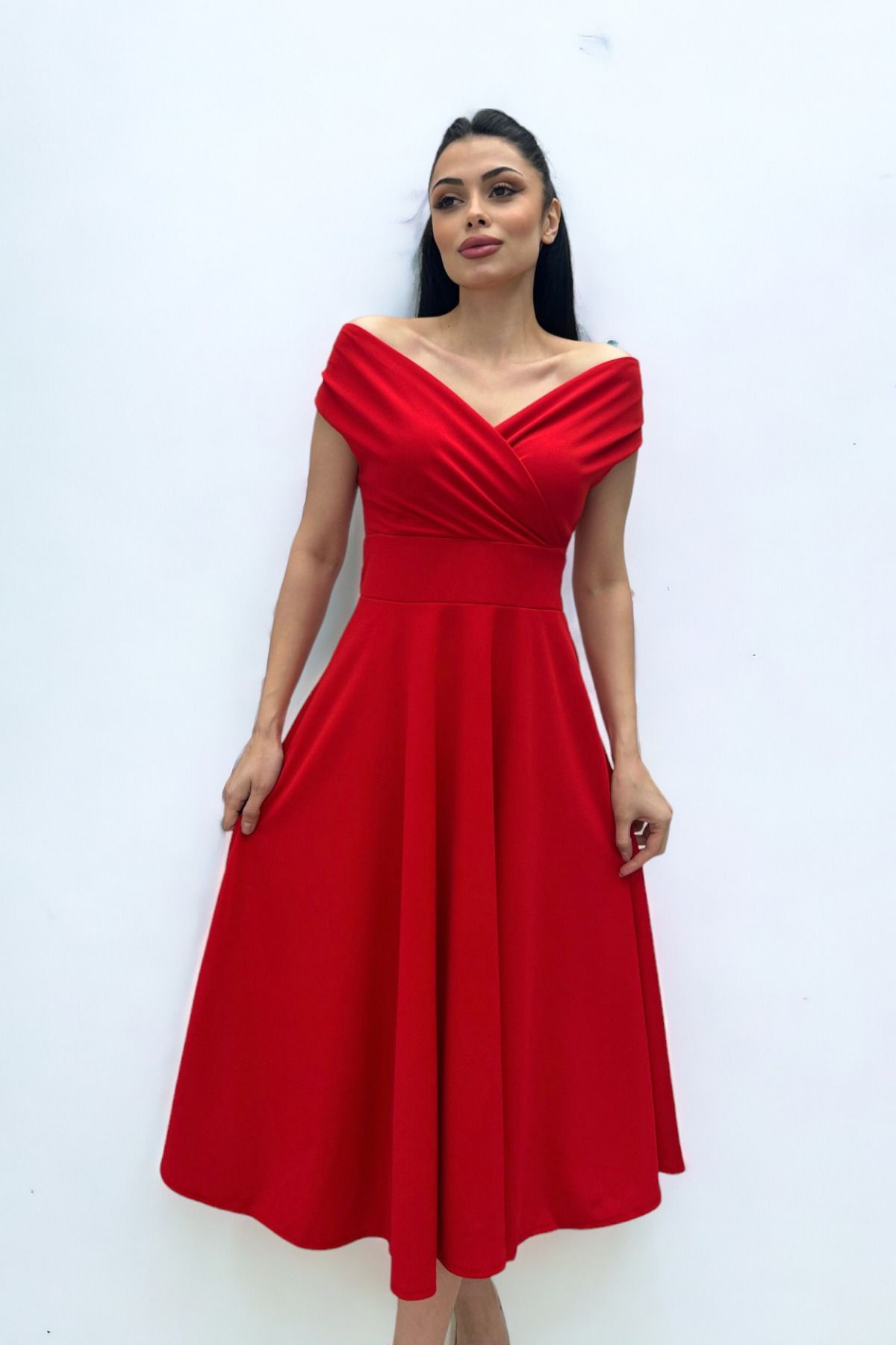 giyimmasalı Kayık Yaka Midi Elbise - Kırmızı