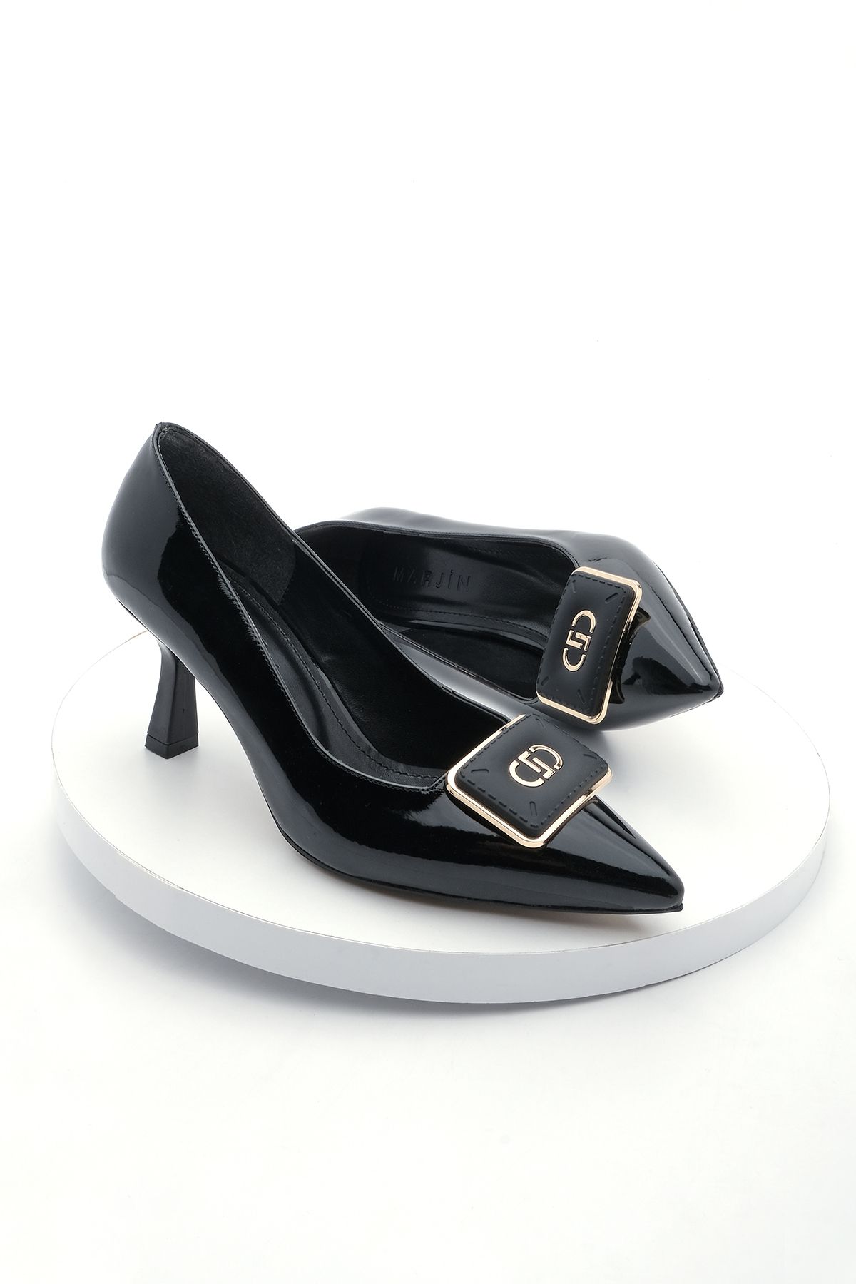 Marjin Kadın Sivri Burun Tokalı Ince Ökçe Klasik Topuklu Ayakkabı Elsem Siyah Rugan