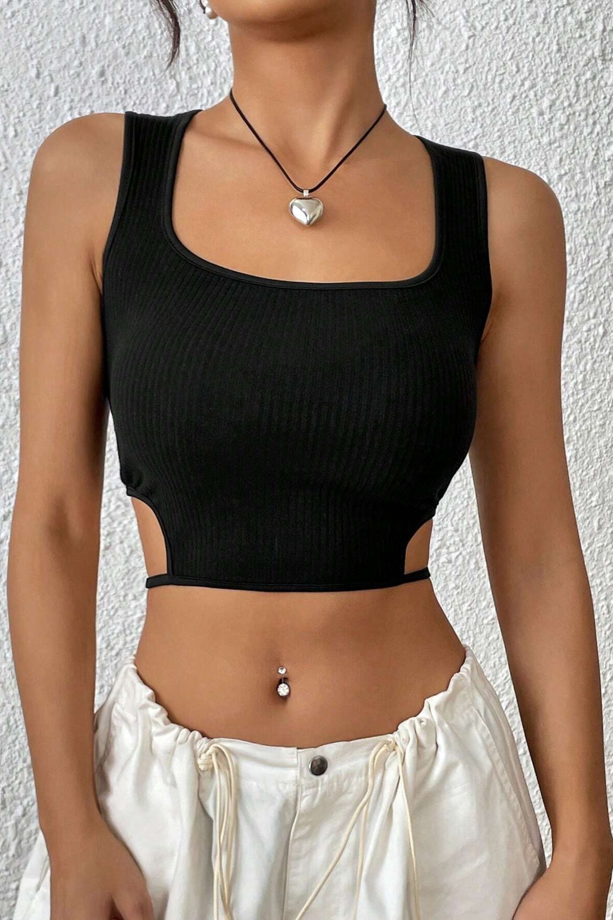 MADALİNA Kadın Siyah Kaşkorse Kumaş Cut Out Crop Bluz
