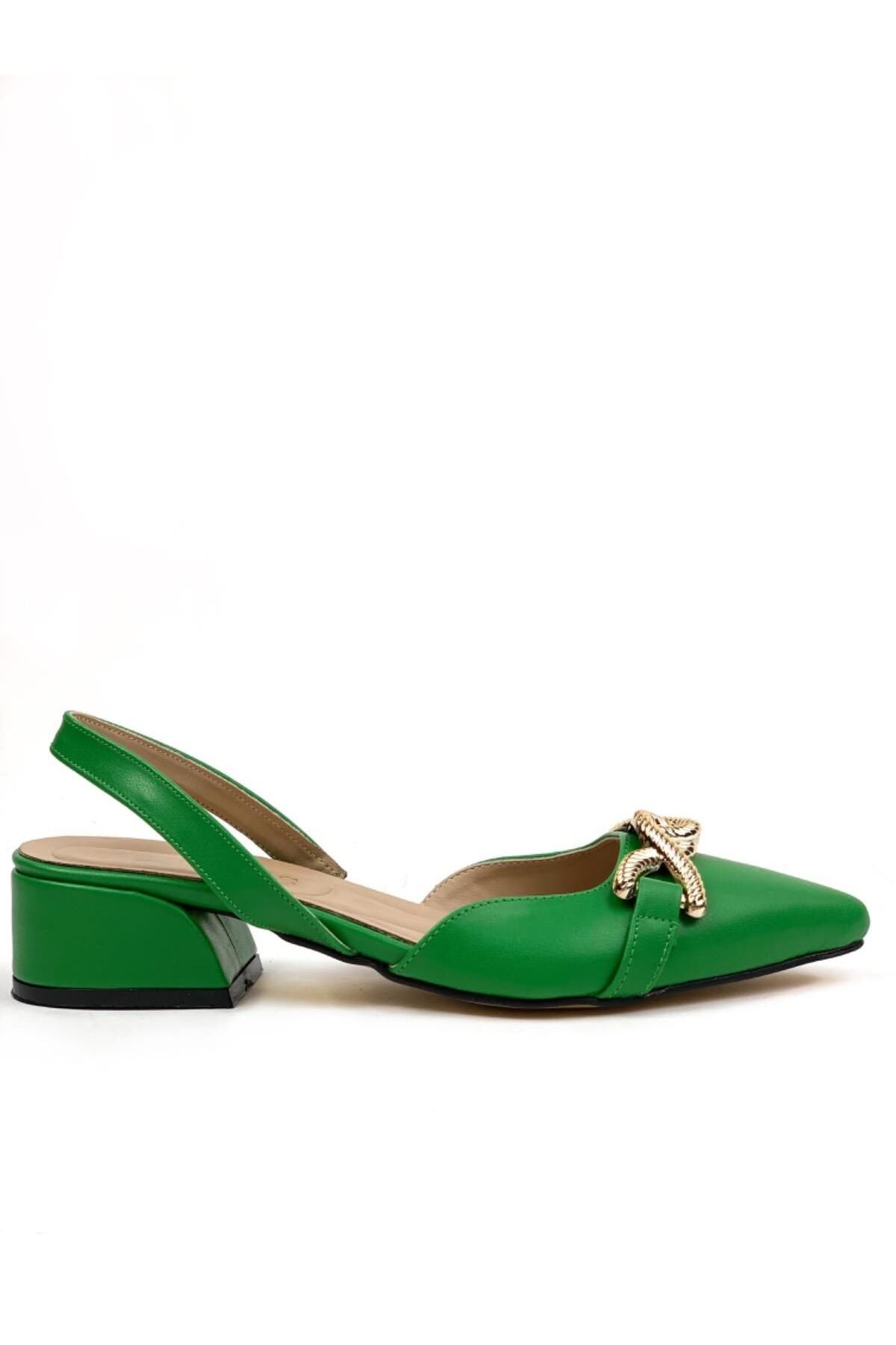 bescobel Kadın Berel Yeşil Tokalı Sivri Burun Sandalet Terlik Alçak Topuk