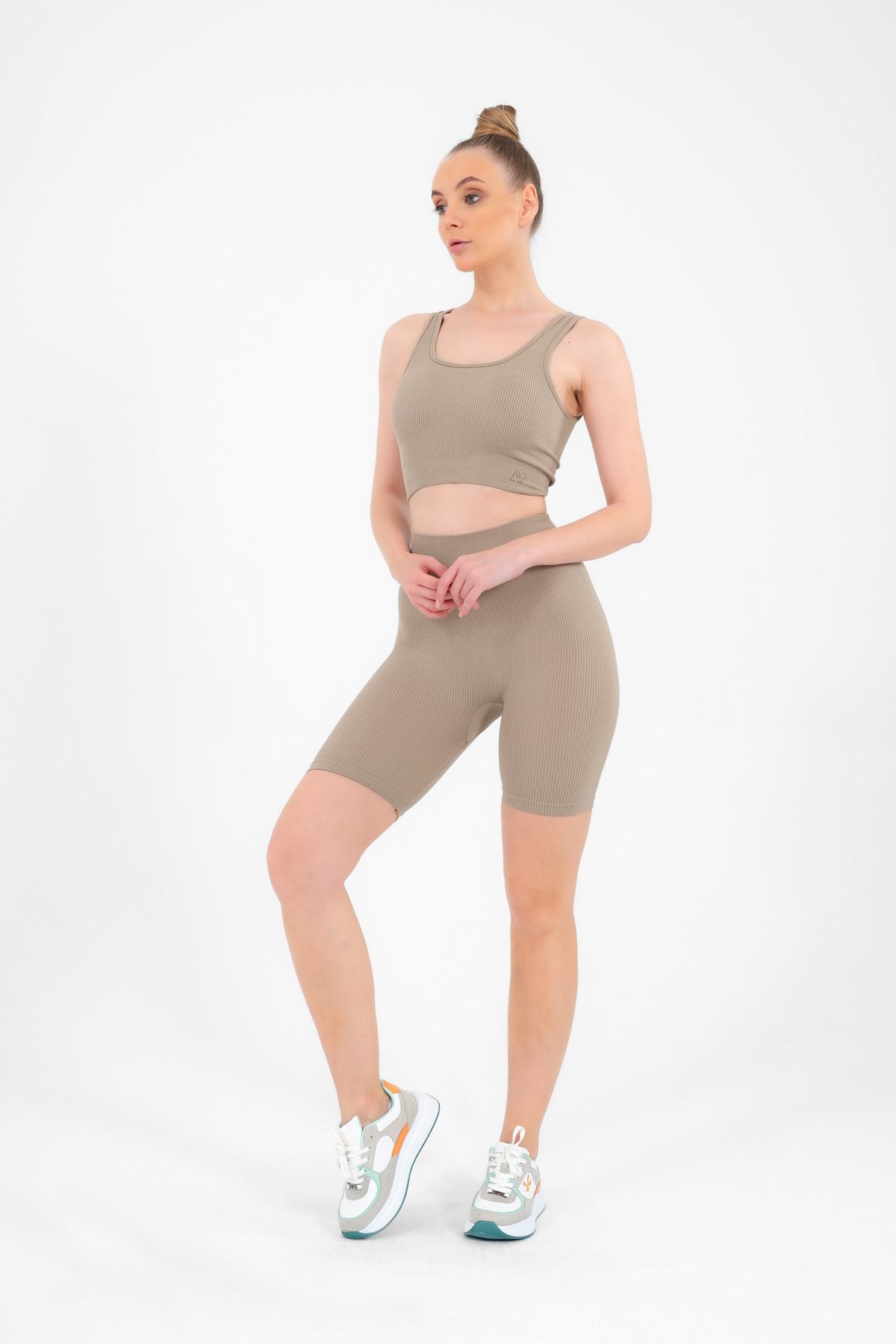 Escetic Kadın Midstone Toparlayıcı Yüksek Bel Esnek Fitness Yoga Plates Bra Şort Tayt Takım A3087