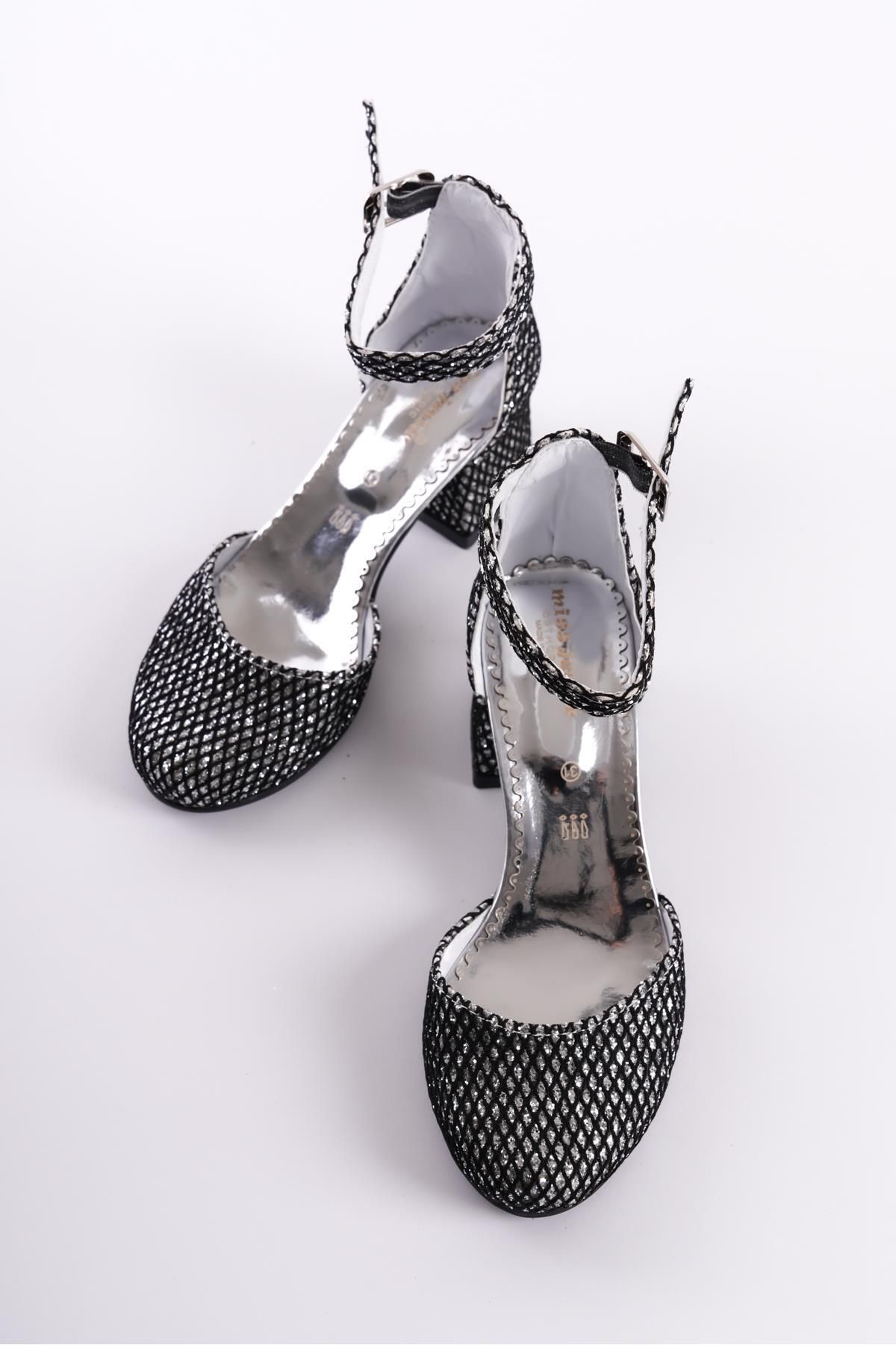 Miss Junior Siyah Gümüş Sim Detaylı Abiye Kız Çocuk Topuklu Ayakkabı