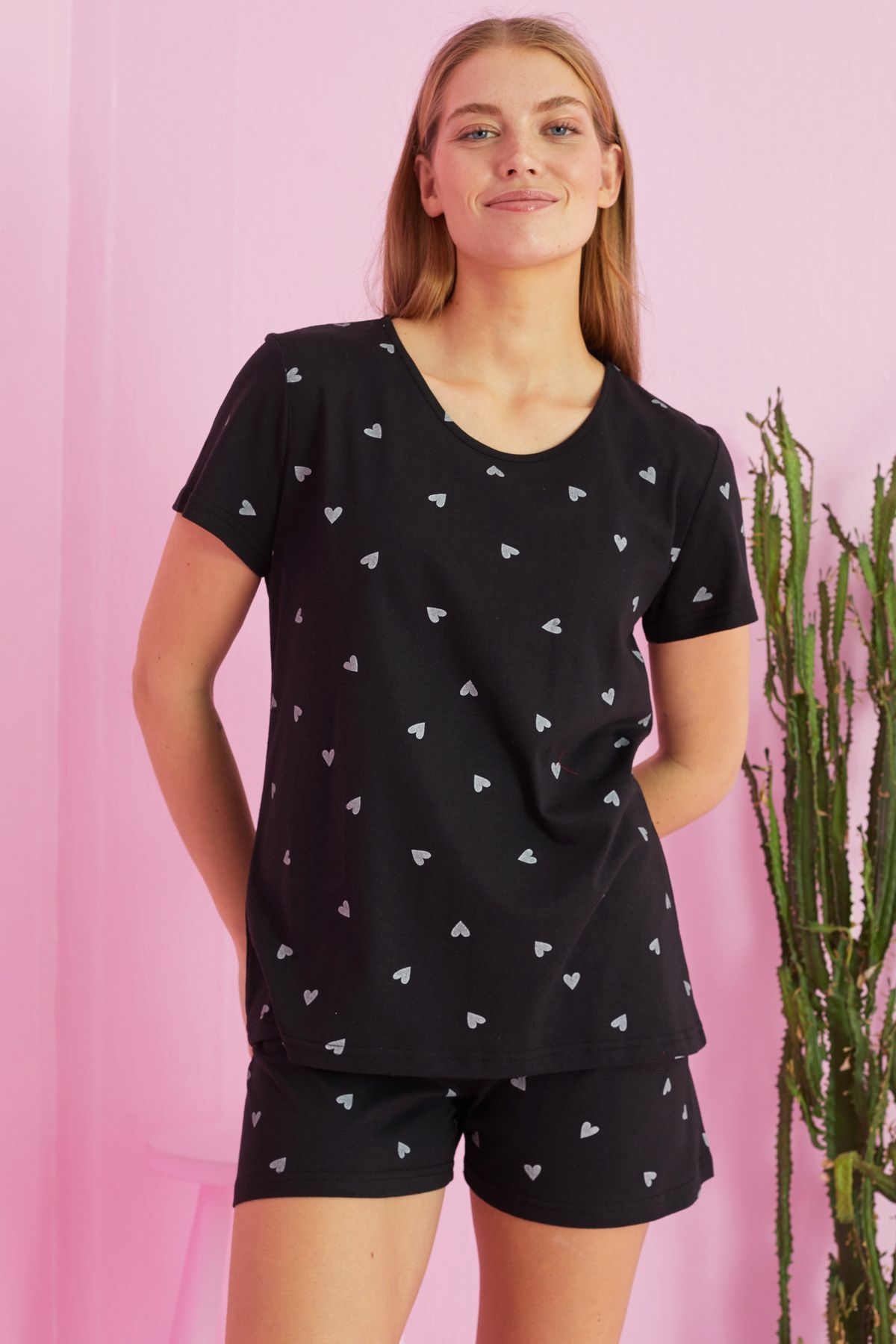 Siyah İnci siyah kalp desenli Pamuklu Şort-Pijama Takım