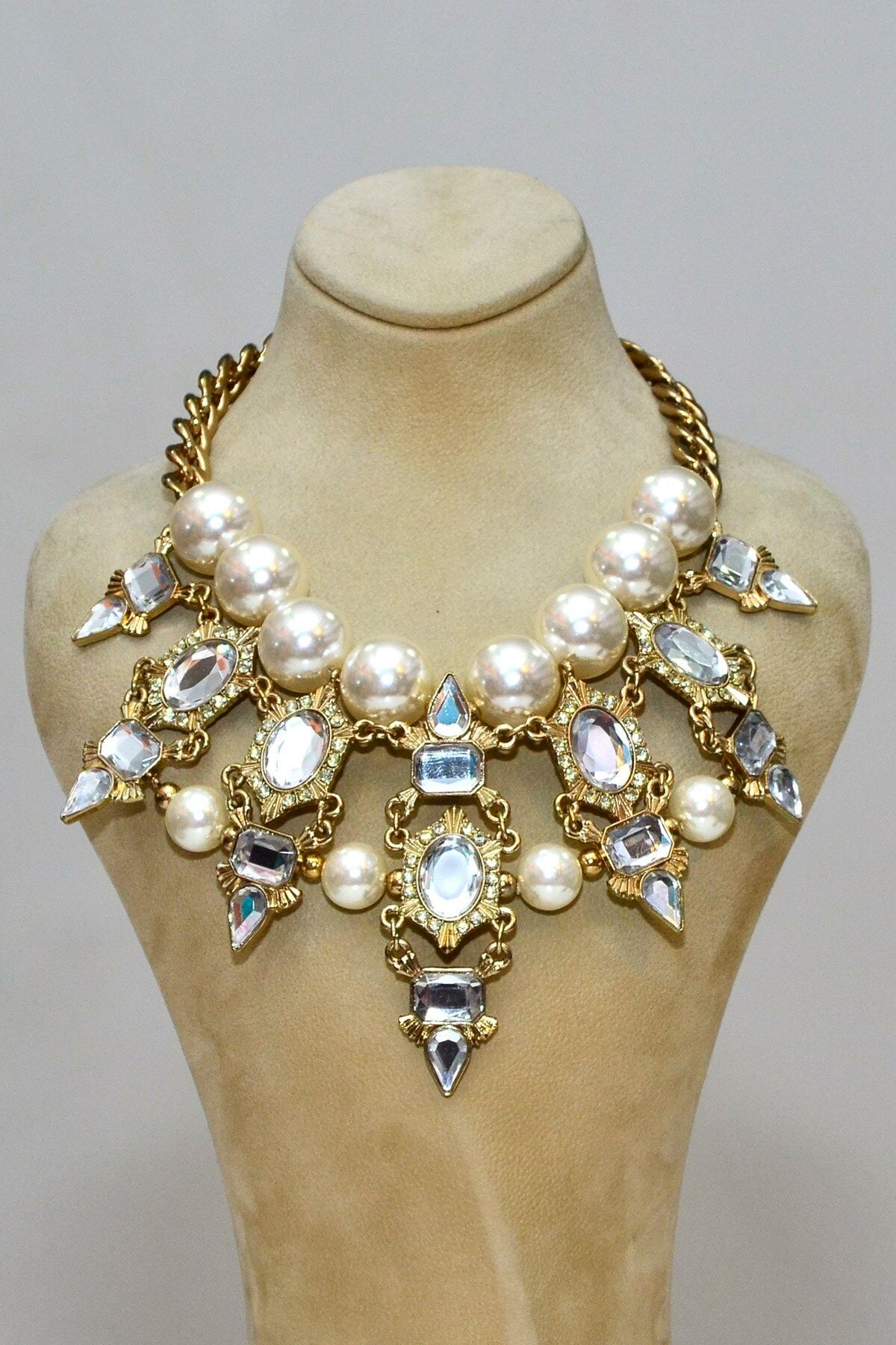 C&A The Jewelry Bayan Kolye 41
