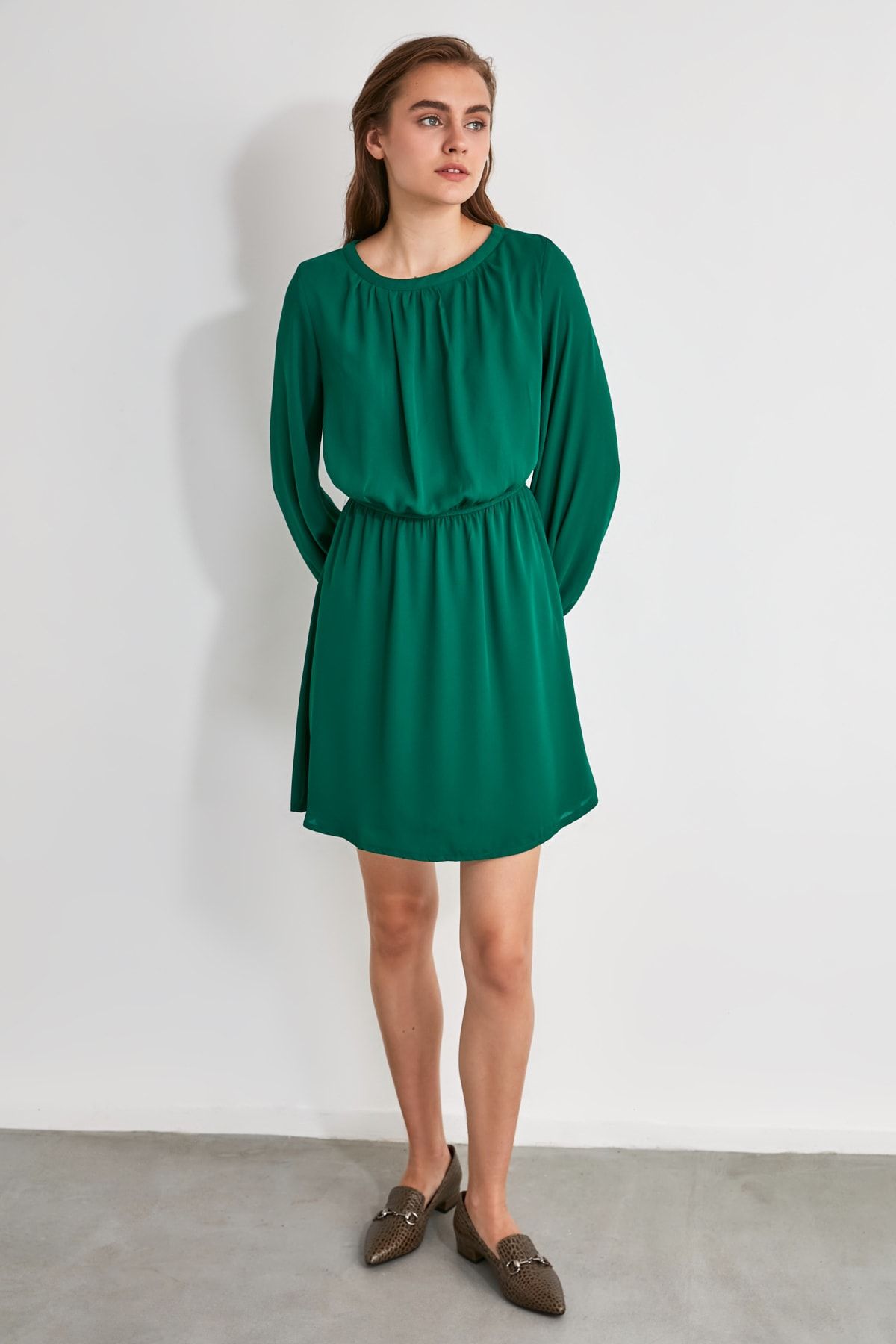 TRENDYOLMİLLA Yeşil Büzgülü Elbise TWOAW21EL0821