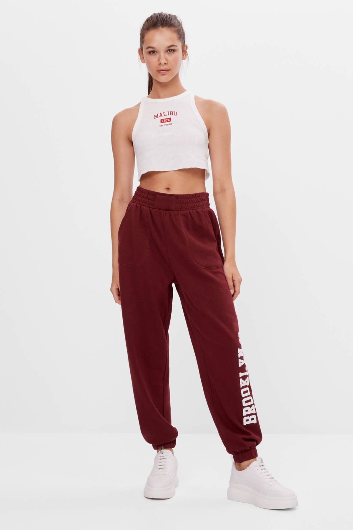 Bershka Kadın Desenli Jogger Pantolon