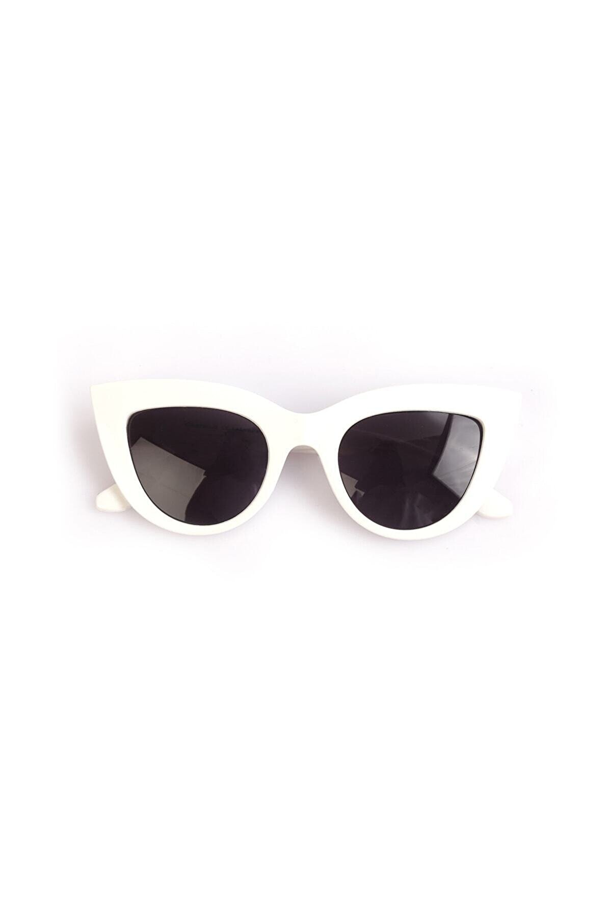 Nilu Moda Kalın Çerçeveli Tasarım Cat Eye Beyaz Kadın Güneş Gözlüğü